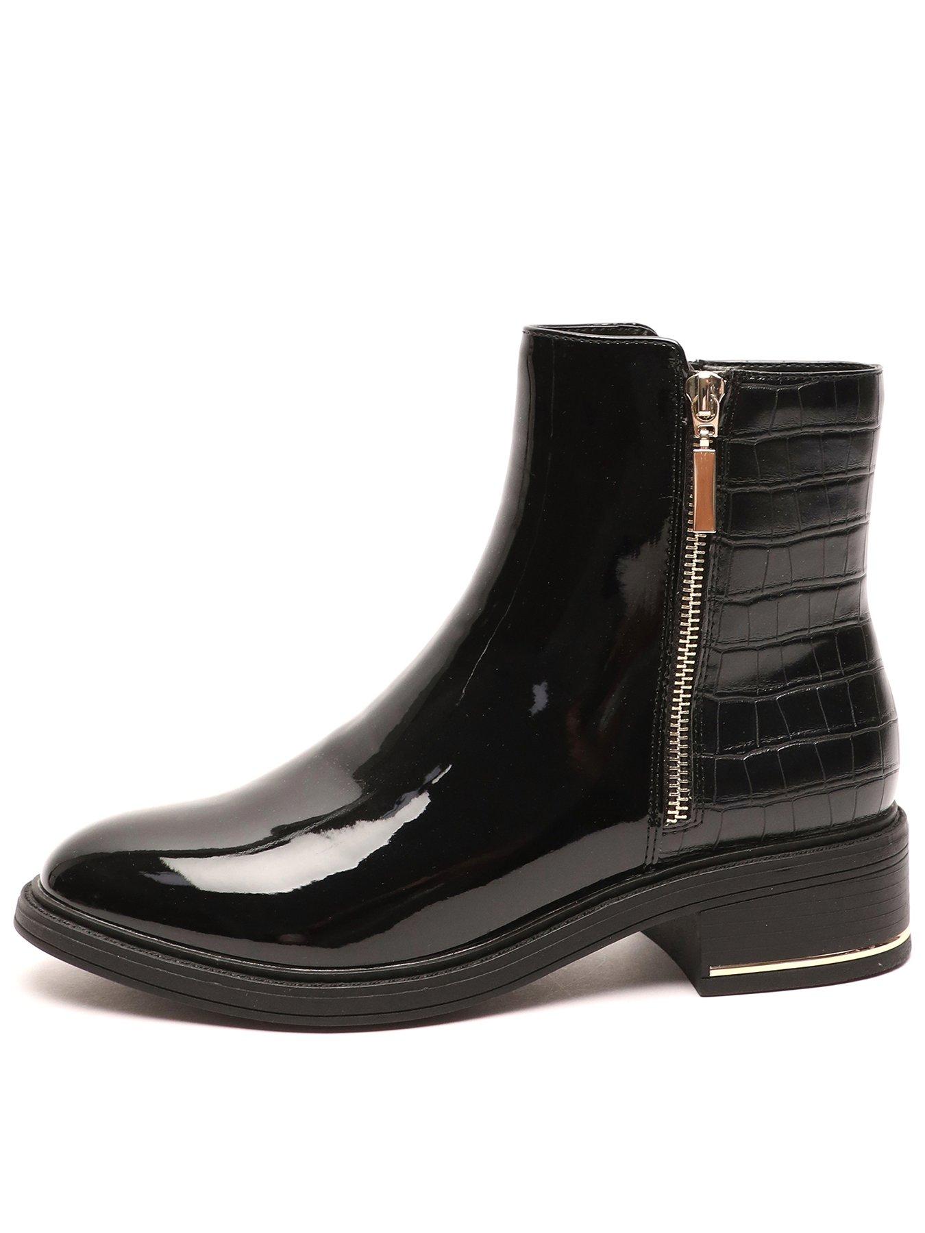 Black Patent Faux Leather Chelsea Boots<!-- --> - <!-- -->QUIZ Clothing