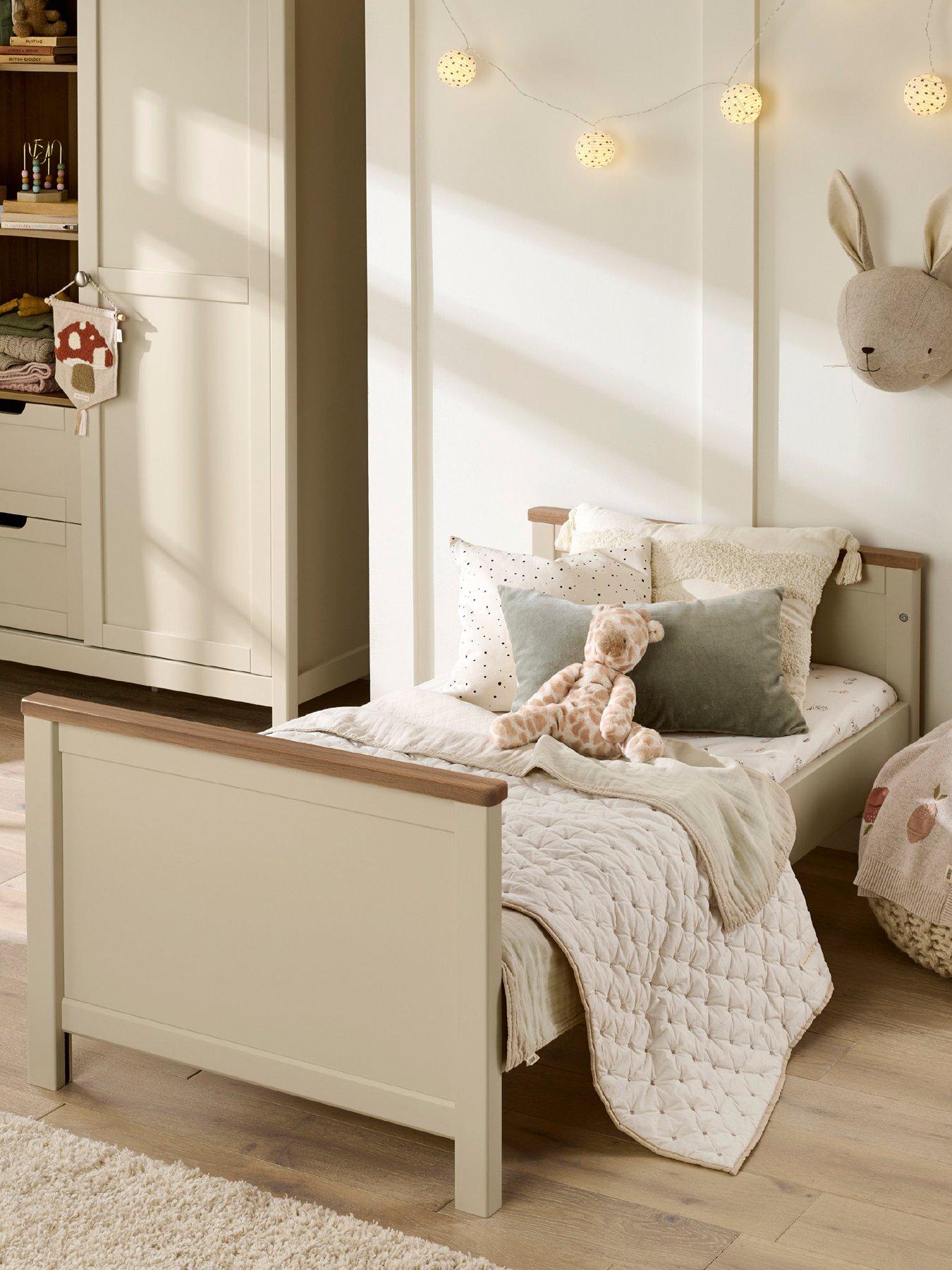 Image 4 of 6 of Mamas & Papas Harwell Cot Bed&nbsp;- Cashmere
