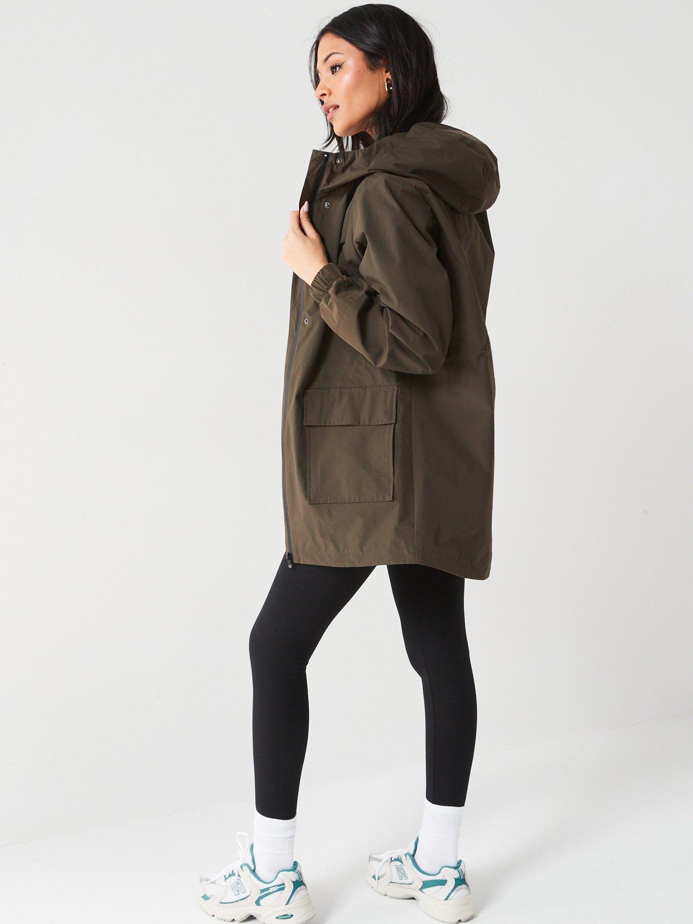 Shower resistant jacket 2025