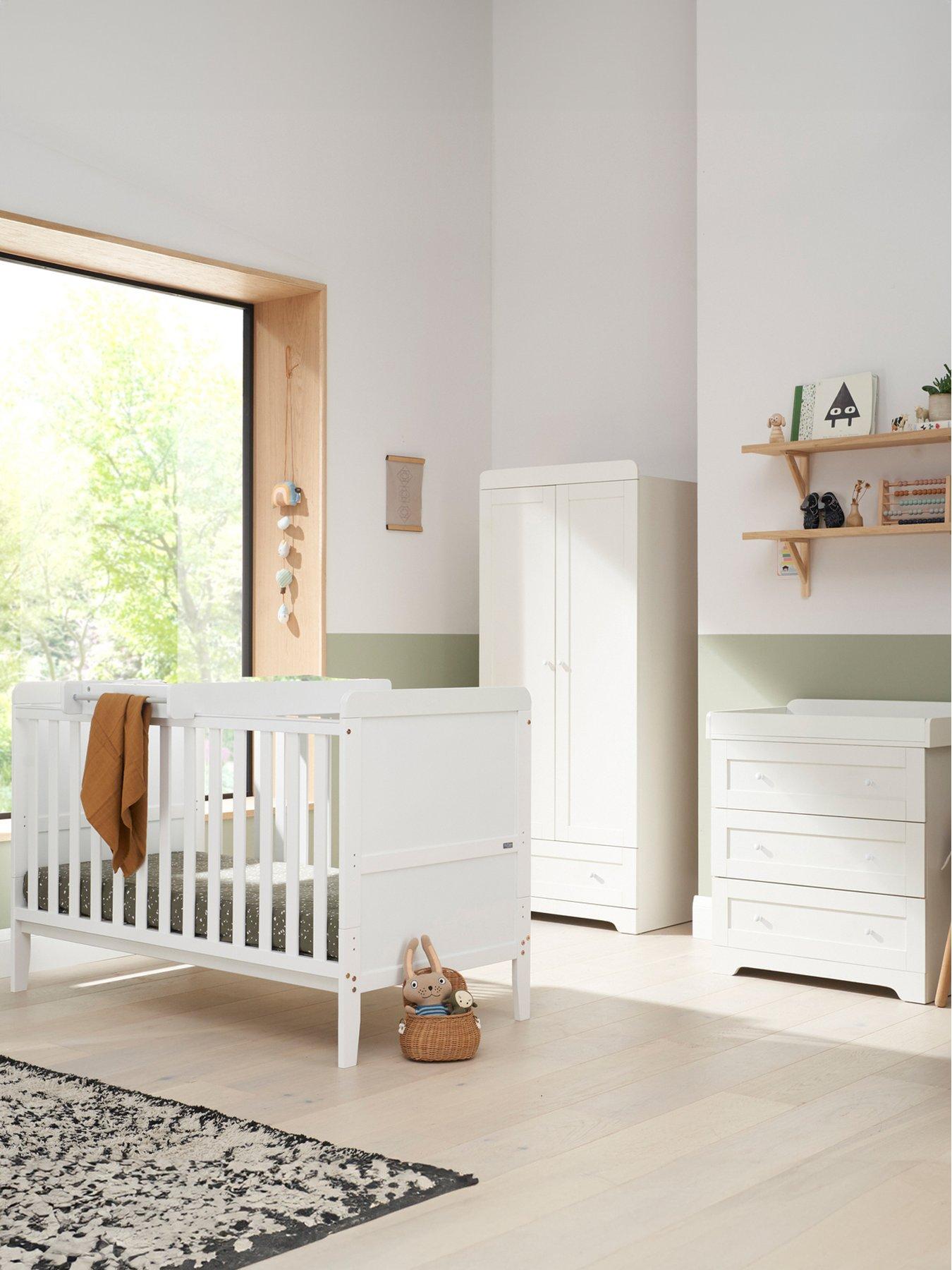 Tutti Bambini Rio 5 Piece Furniture Set - White (Cot Bed, Cot Top Changer, Sprung Mattress, Chest Changer, Wardrobe)