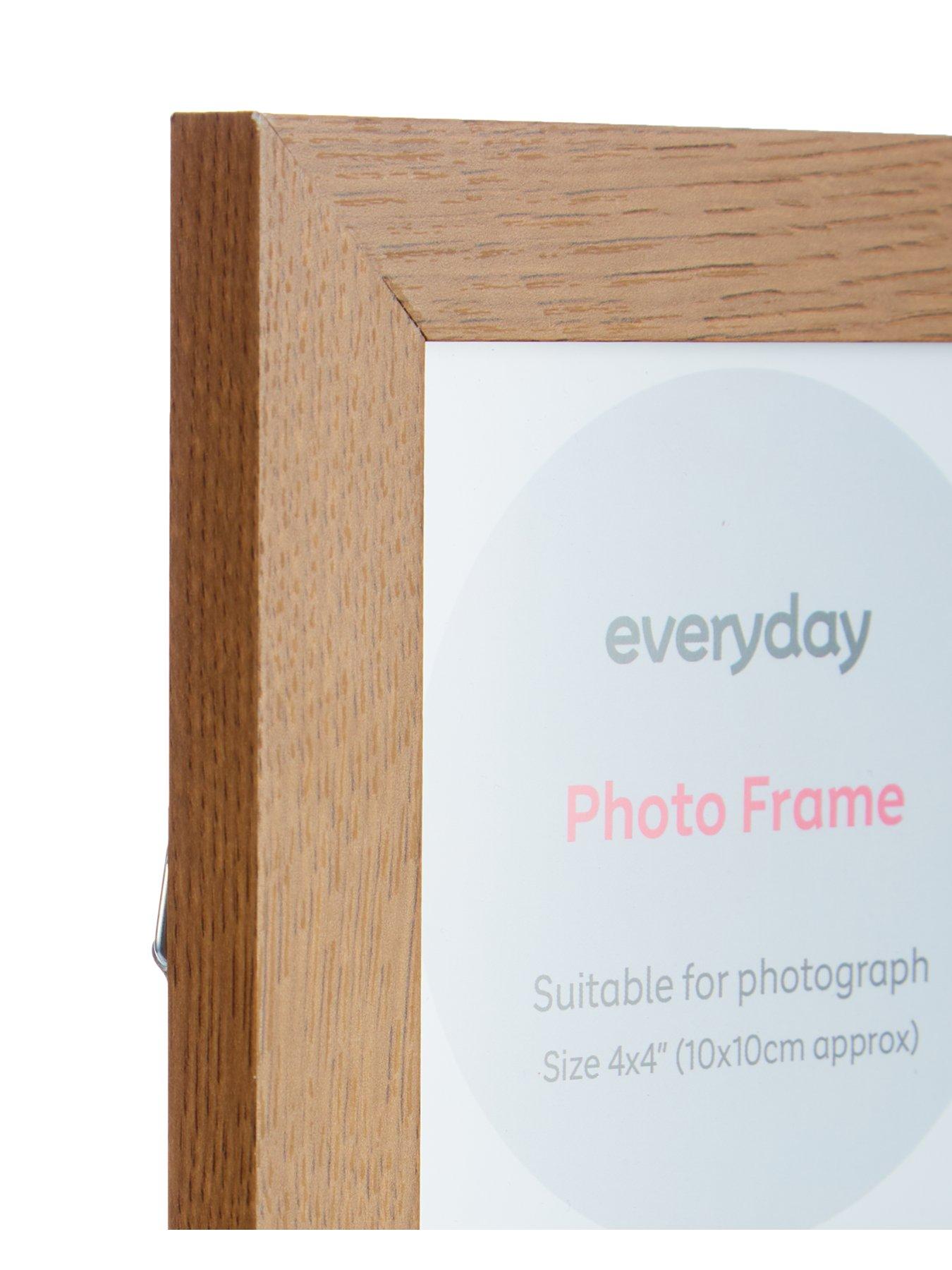 Image 4 of 4 of Everyday 6 Photo Cluster Gallery Frame 44x34cm