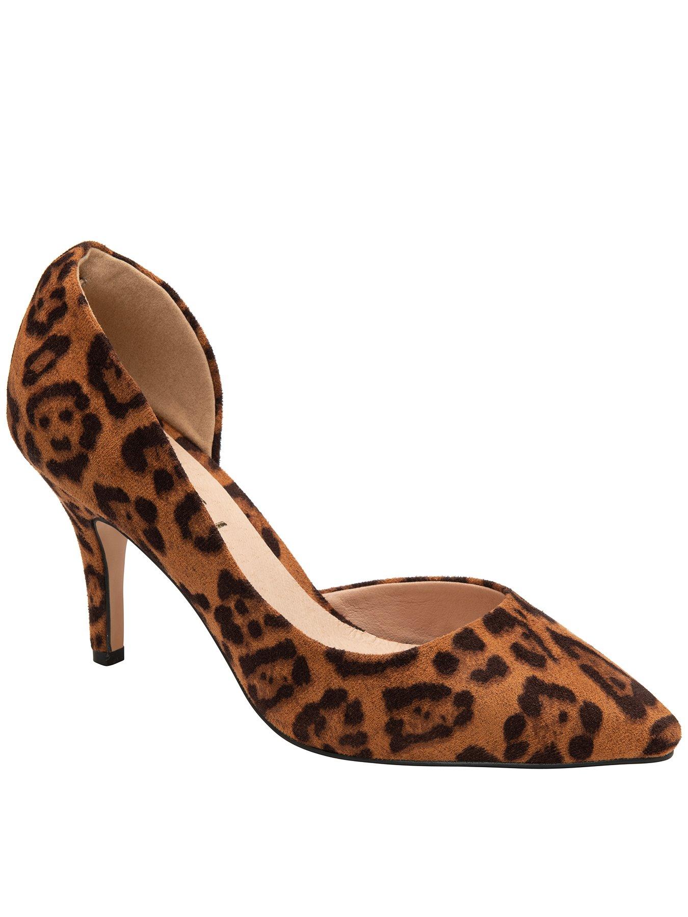 Leopard print best sale womens heels