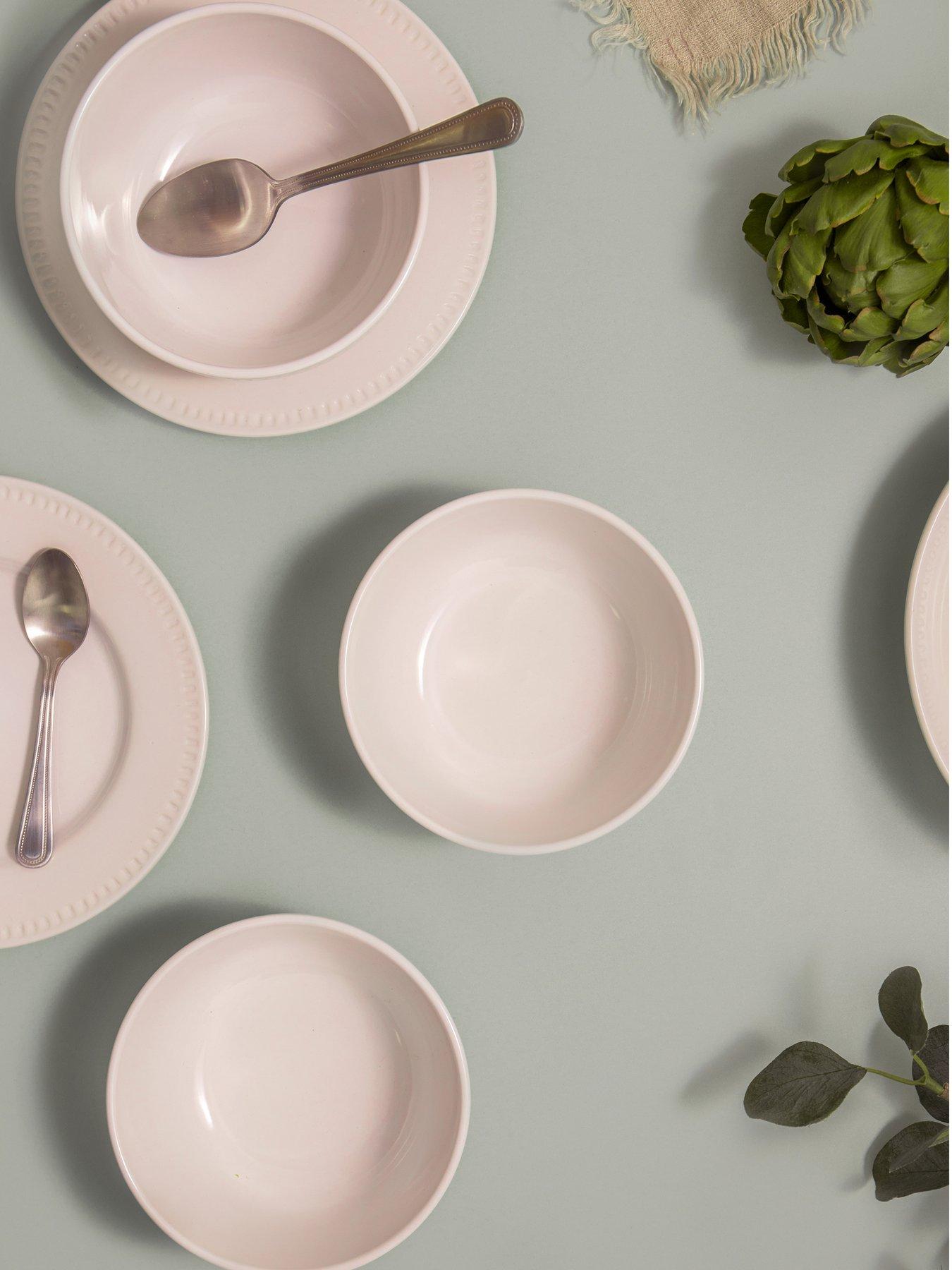 Image 4 of 7 of Mikasa Cranborne Set of 4 Cream Stoneware Cereal Bowls
