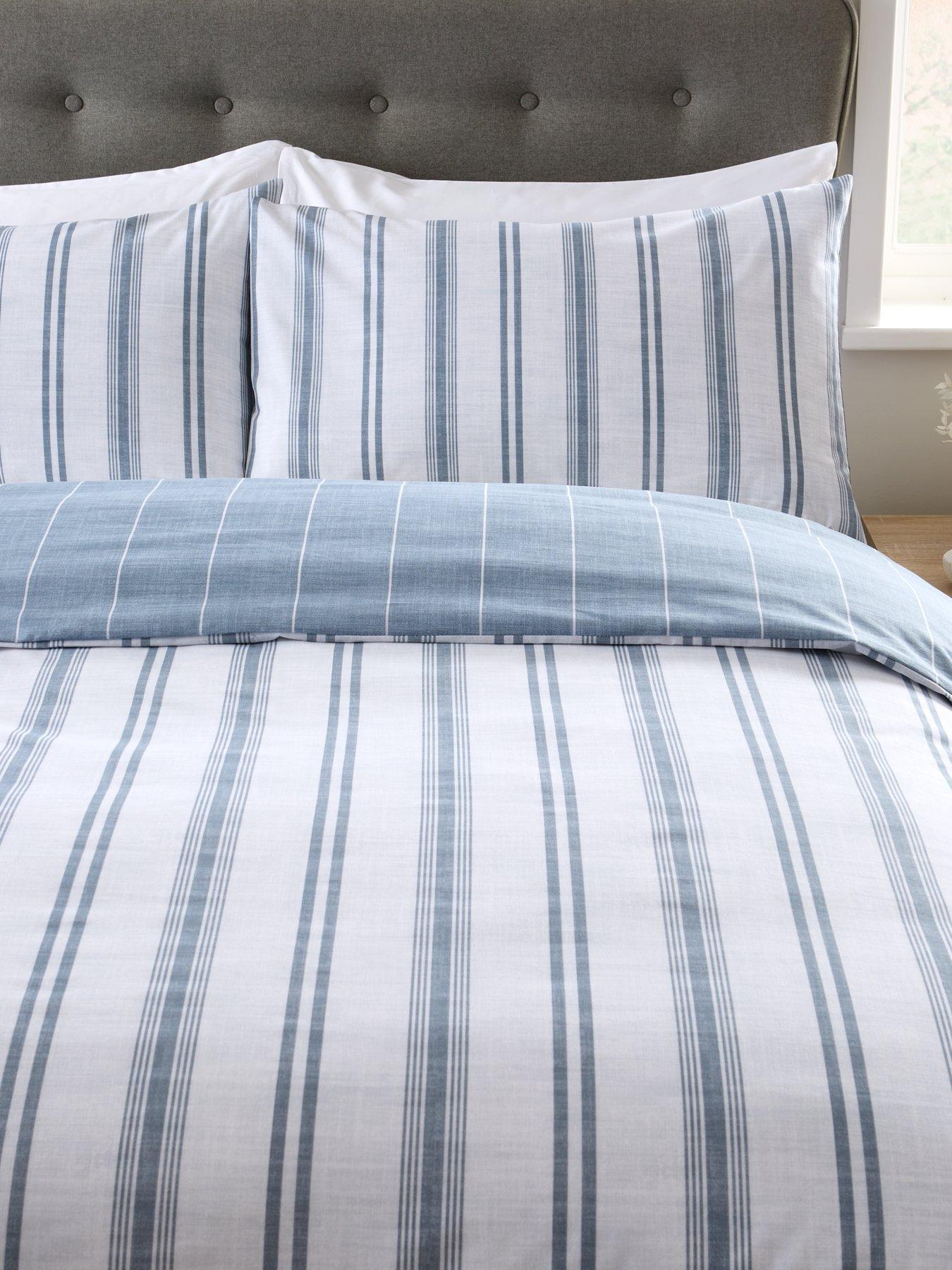 Image 3 of 6 of Everyday Farmhouse Stripe Duvet Cover Set - Blue