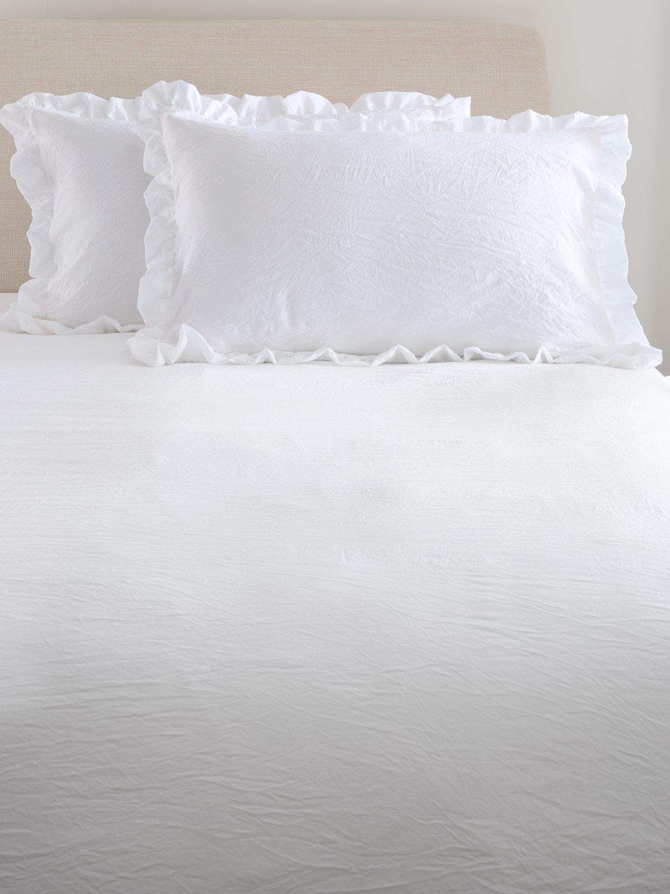 Image 3 of 4 of The Very Collection Ruffle Edge Pinsonic Duvet Cover Set - White