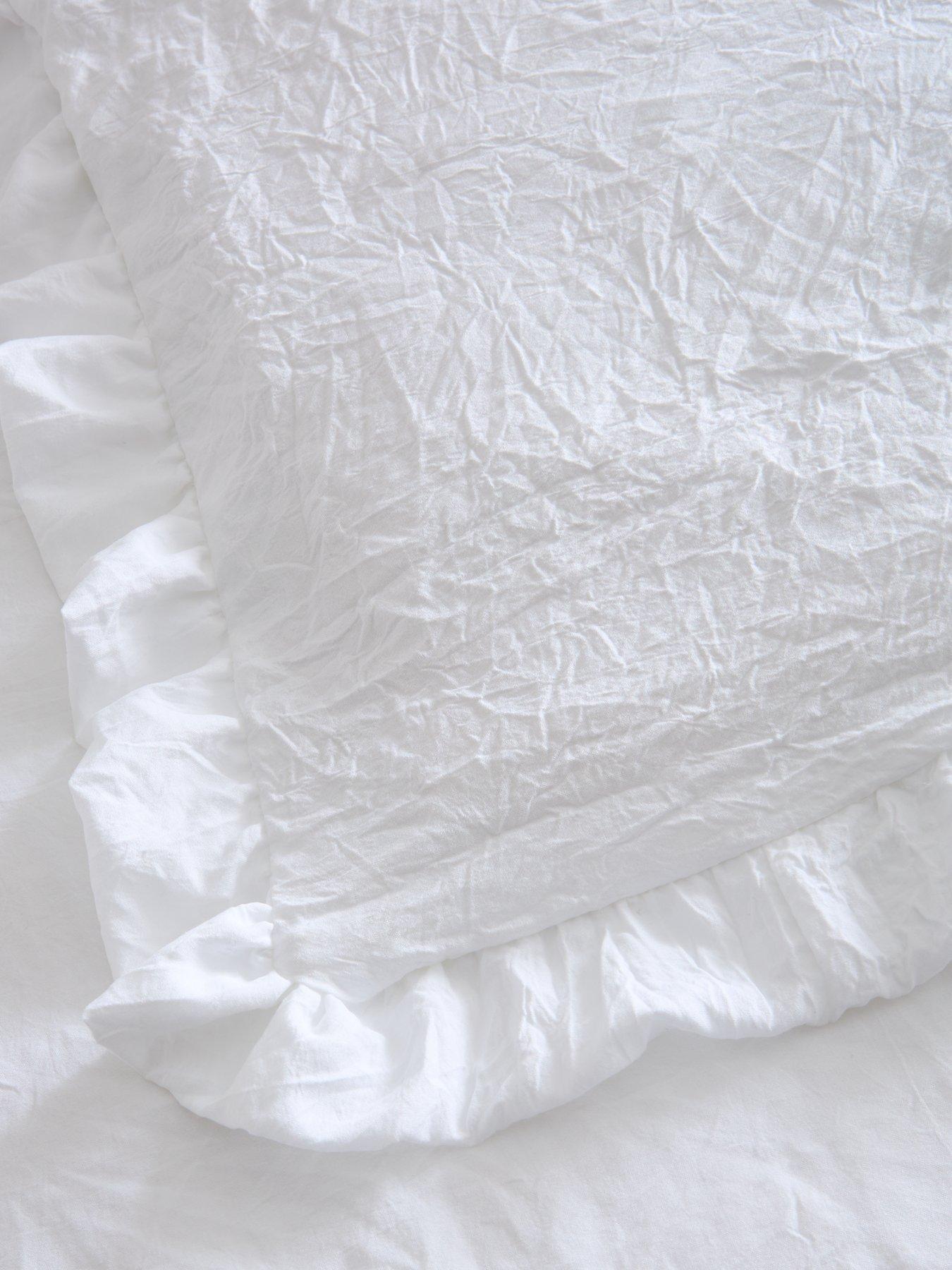 Image 4 of 4 of The Very Collection Ruffle Edge Pinsonic Duvet Cover Set - White