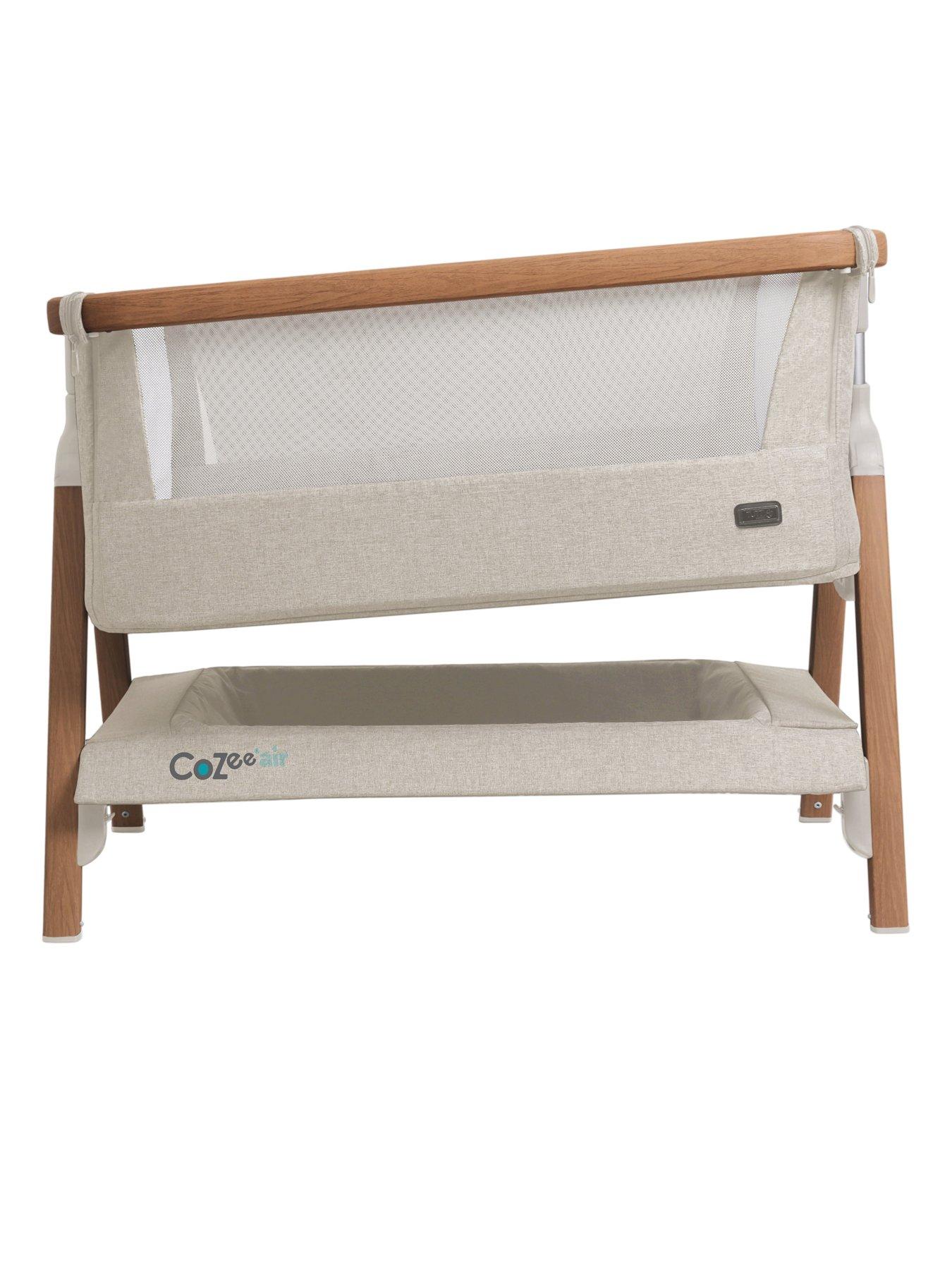 Tutti Bambini CoZee Air Bedside Crib Scandinavian Walnut/Ecru Very