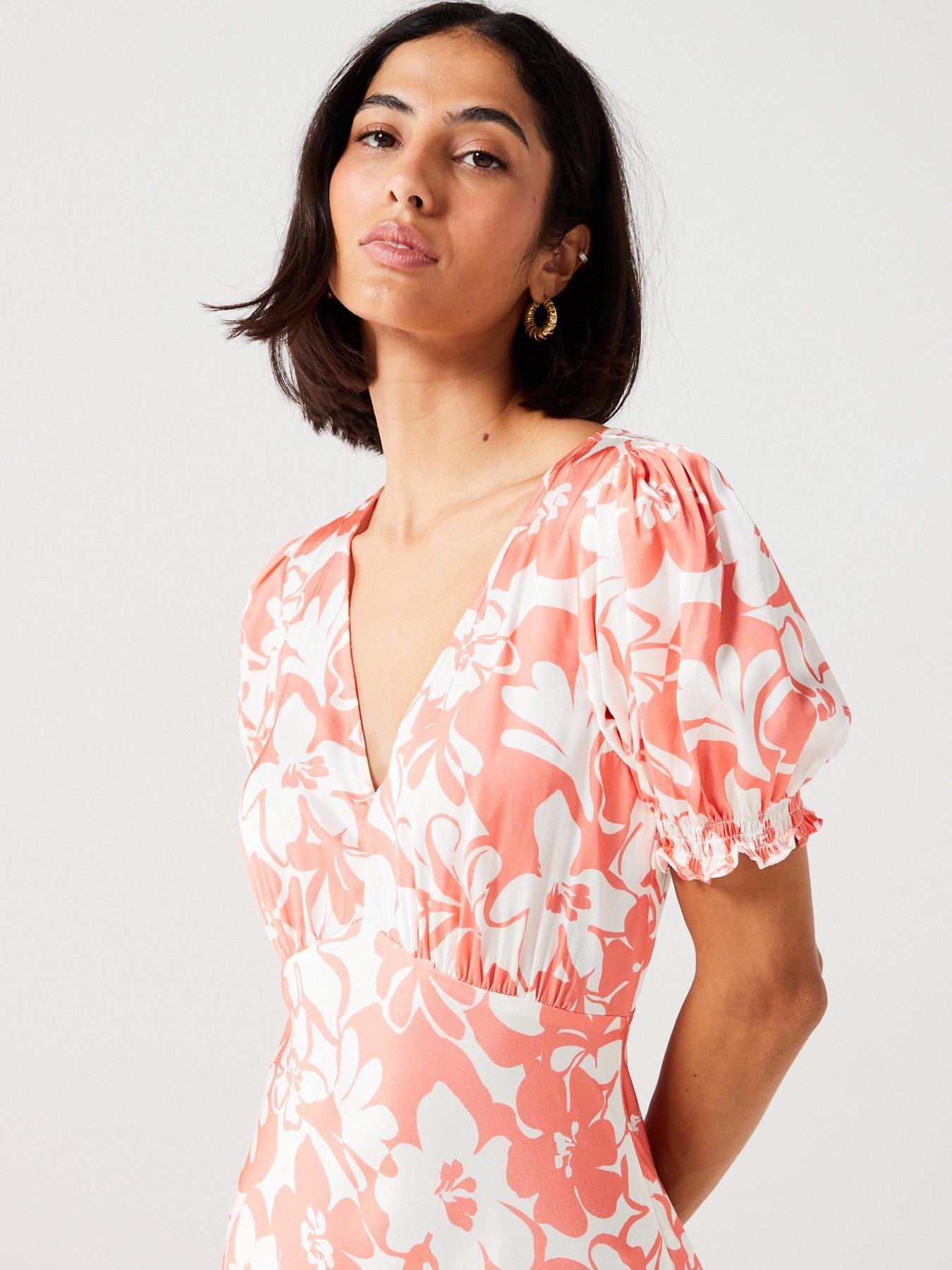 Image 4 of 5 of V by Very Short Sleeve V Neck Floral Print Column Midaxi Dress