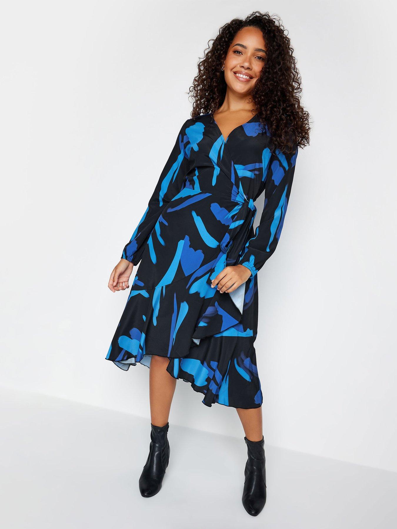 Buy Chi Chi London Blue Curve V-Neck Floral Wrap Midi Dress from Next  Luxembourg