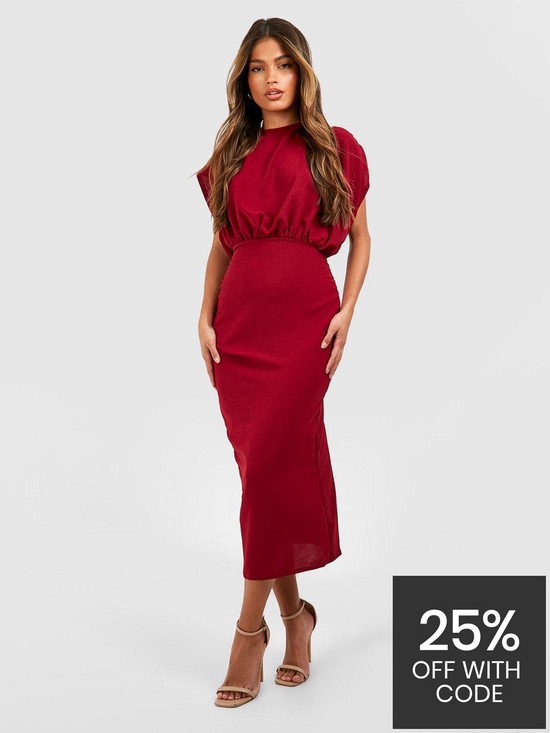 front image of boohoo-batwing-midaxi-dress-berry