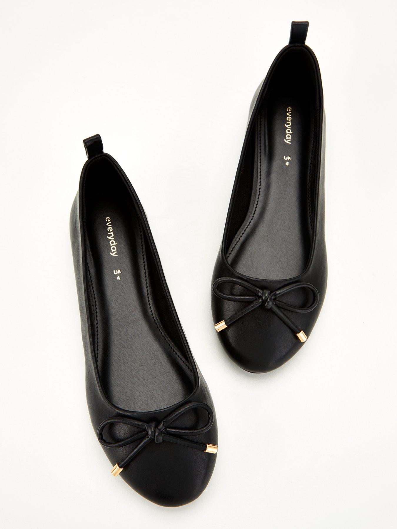 Image 4 of 6 of The Very Collection Round Toe Ballerina - Black