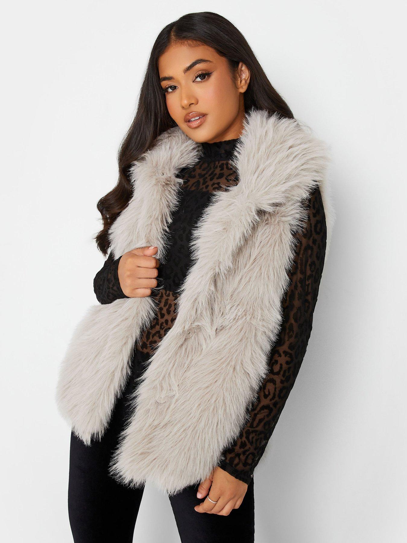 Sleeveless on sale fur gilet