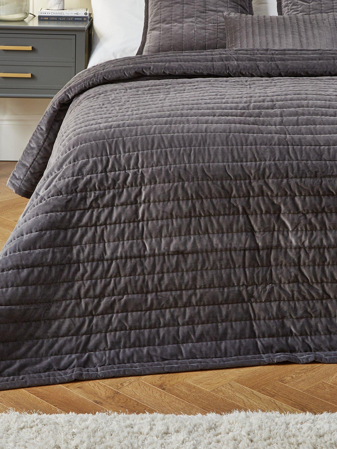 Very Home Cotton Velvet Stitch Embroidered Bedspread