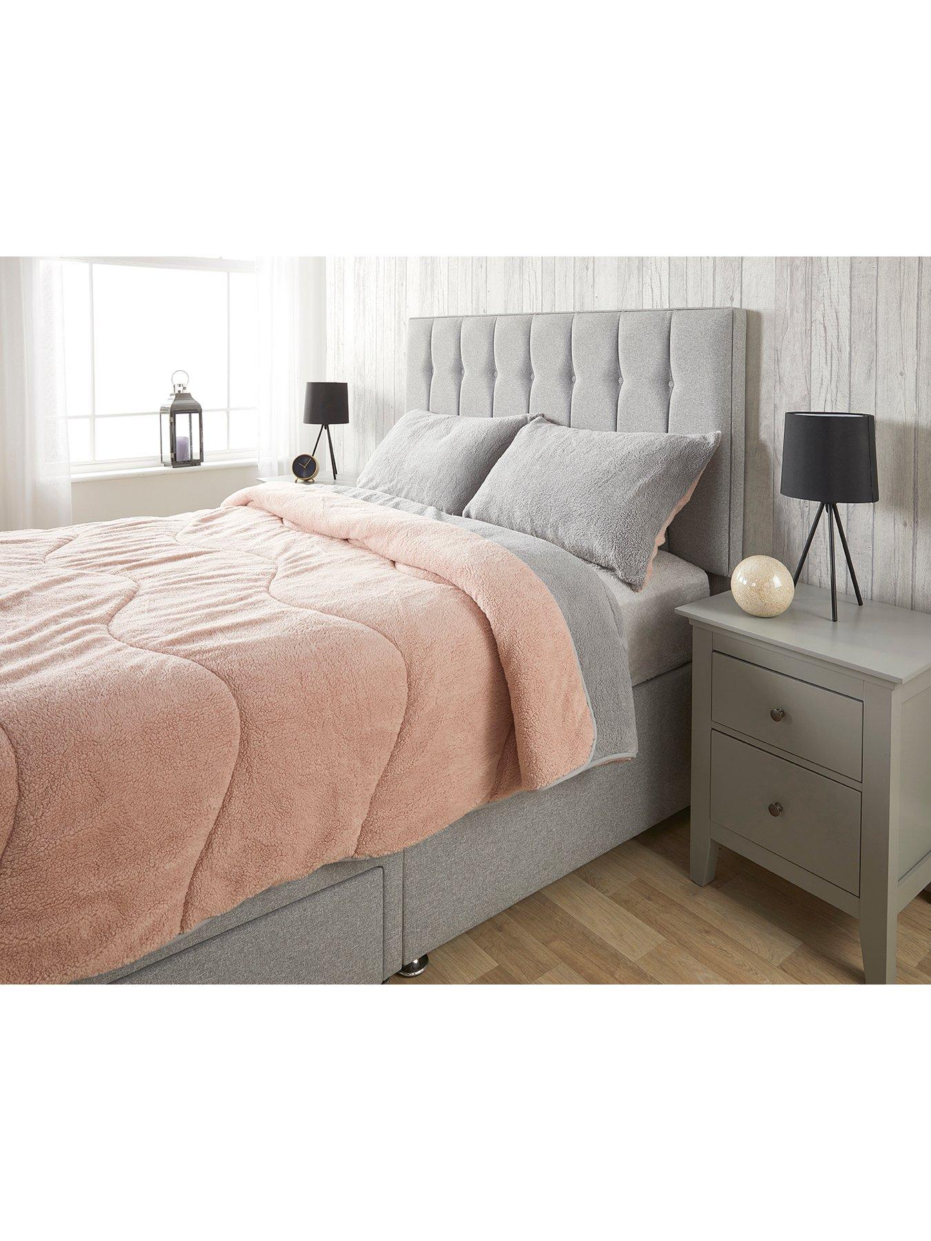 Image 3 of 6 of Very Home Teddy Fleece Easy Wash Reversible Coverless Duvet - Grey/Pink