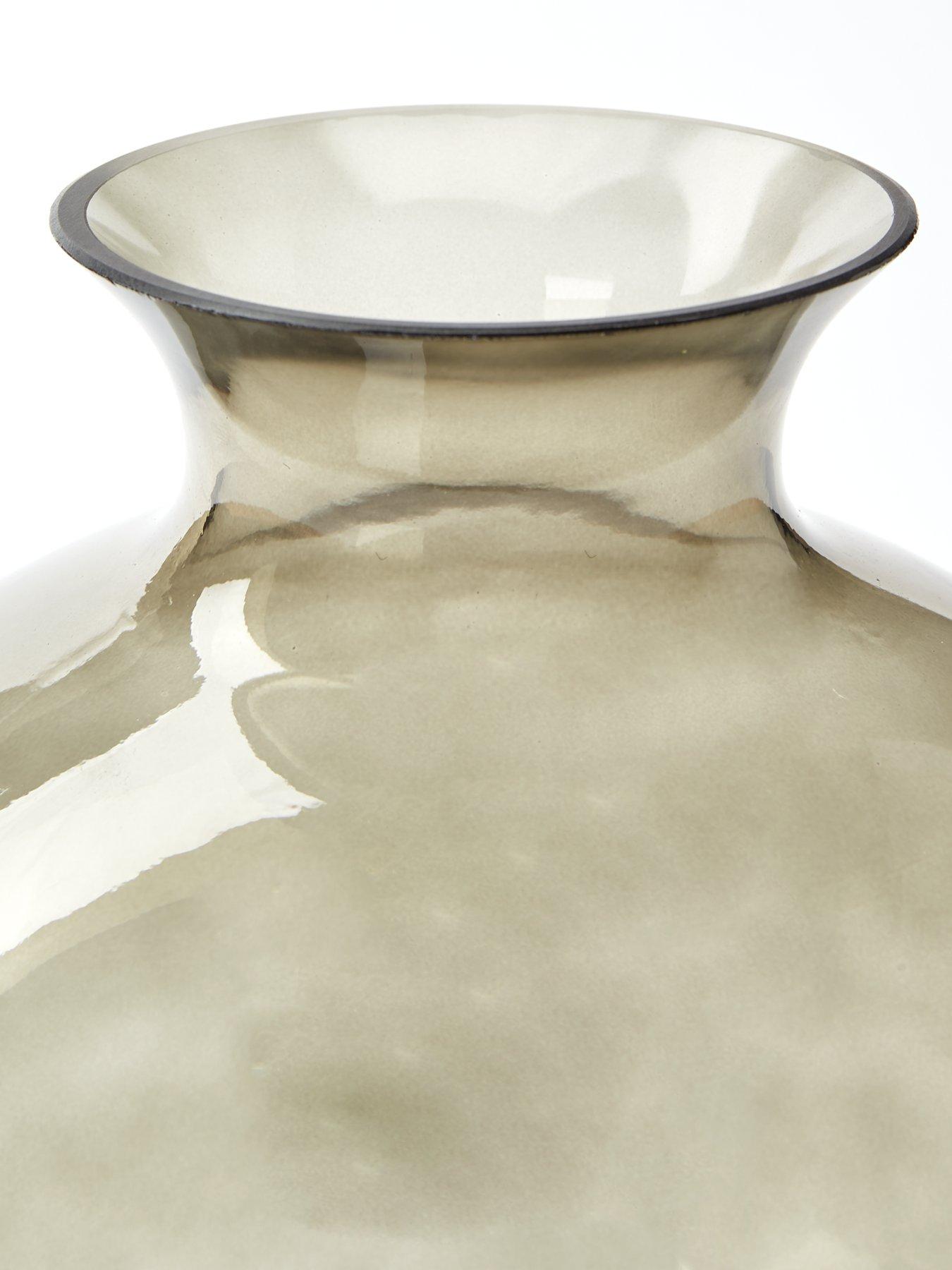 Image 4 of 5 of Michelle Keegan Home Paulo Vase