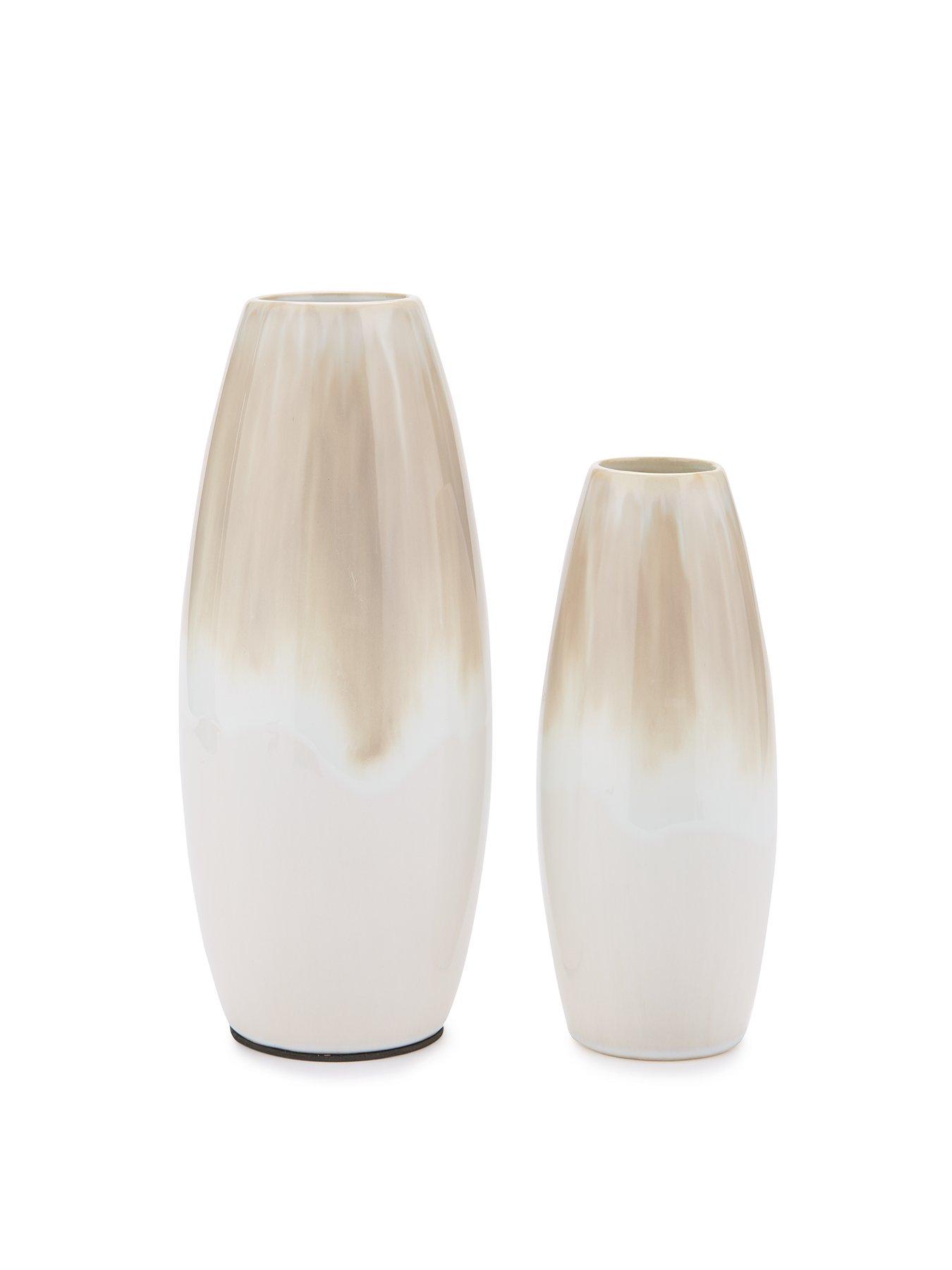 Image 2 of 5 of The Very Collection Ombre Vases &ndash; Set of 2