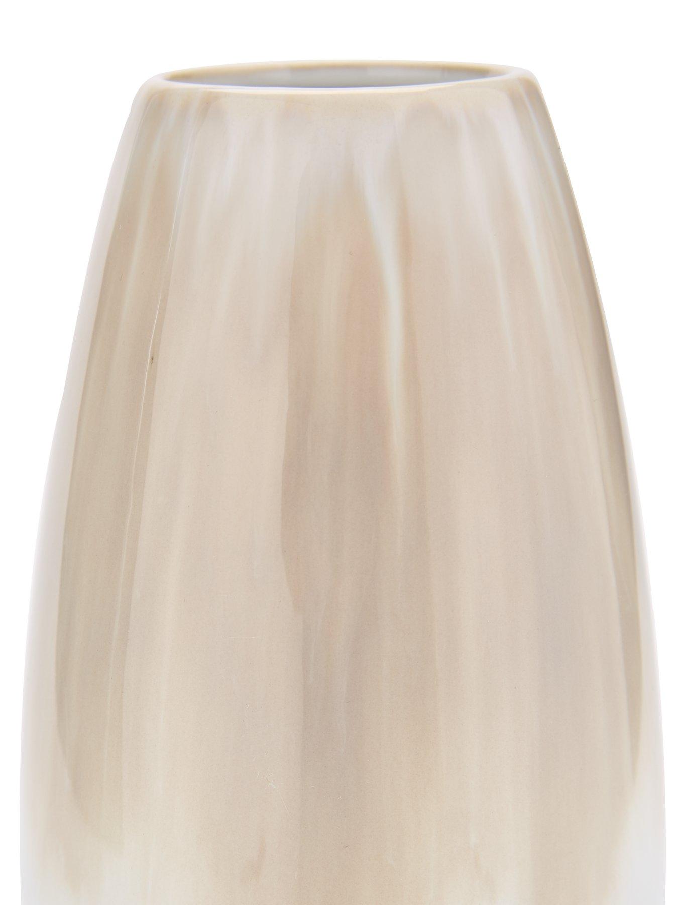 Image 5 of 5 of The Very Collection Ombre Vases &ndash; Set of 2