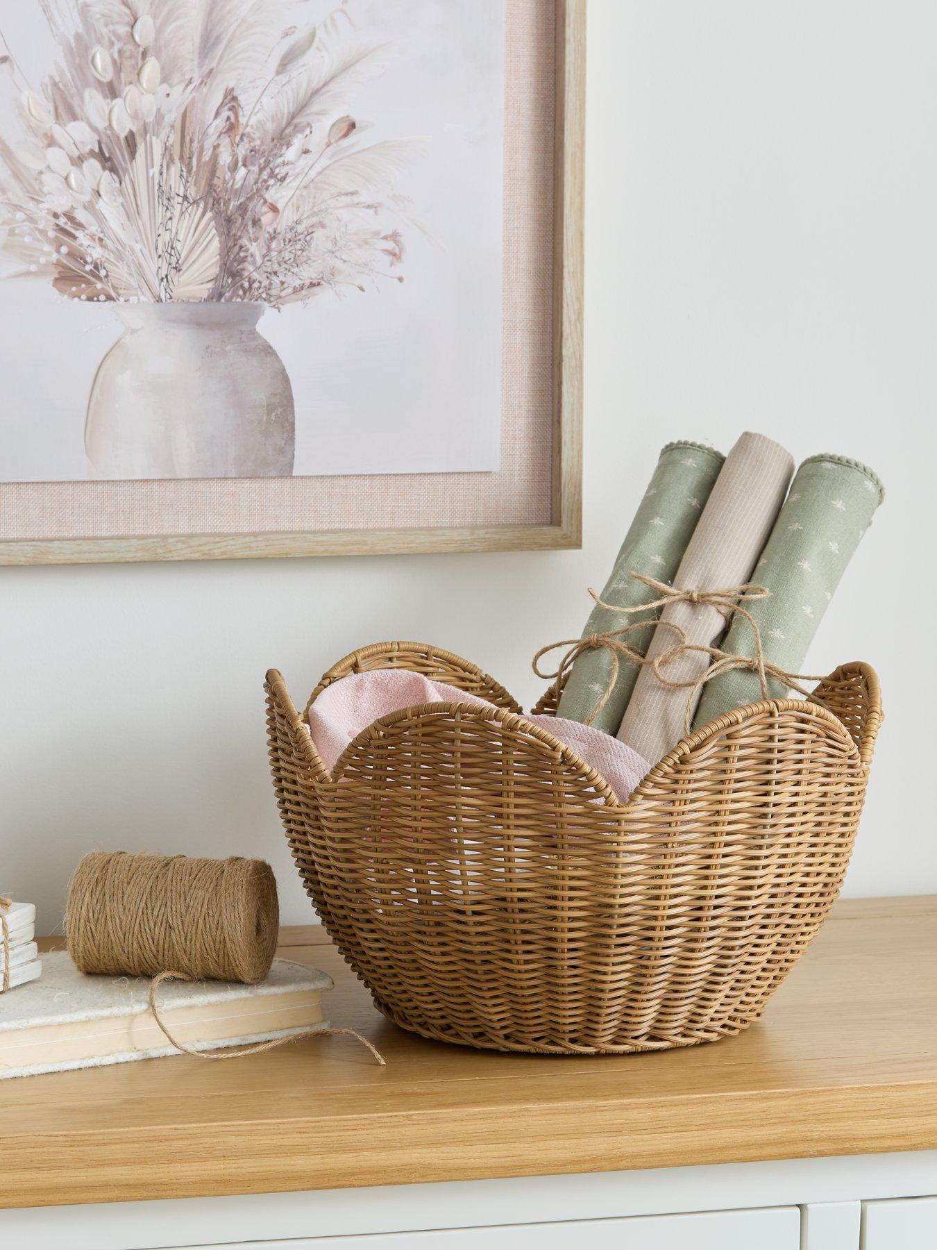 Product photograph of Very Home Scallop Woven Bowl from very.co.uk