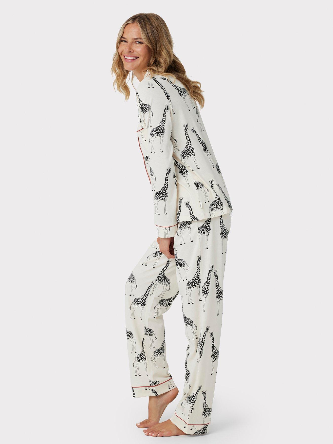 Image 3 of 6 of CHELSEA PEERS Cream Giraffe Button Up Long Pyjama Set