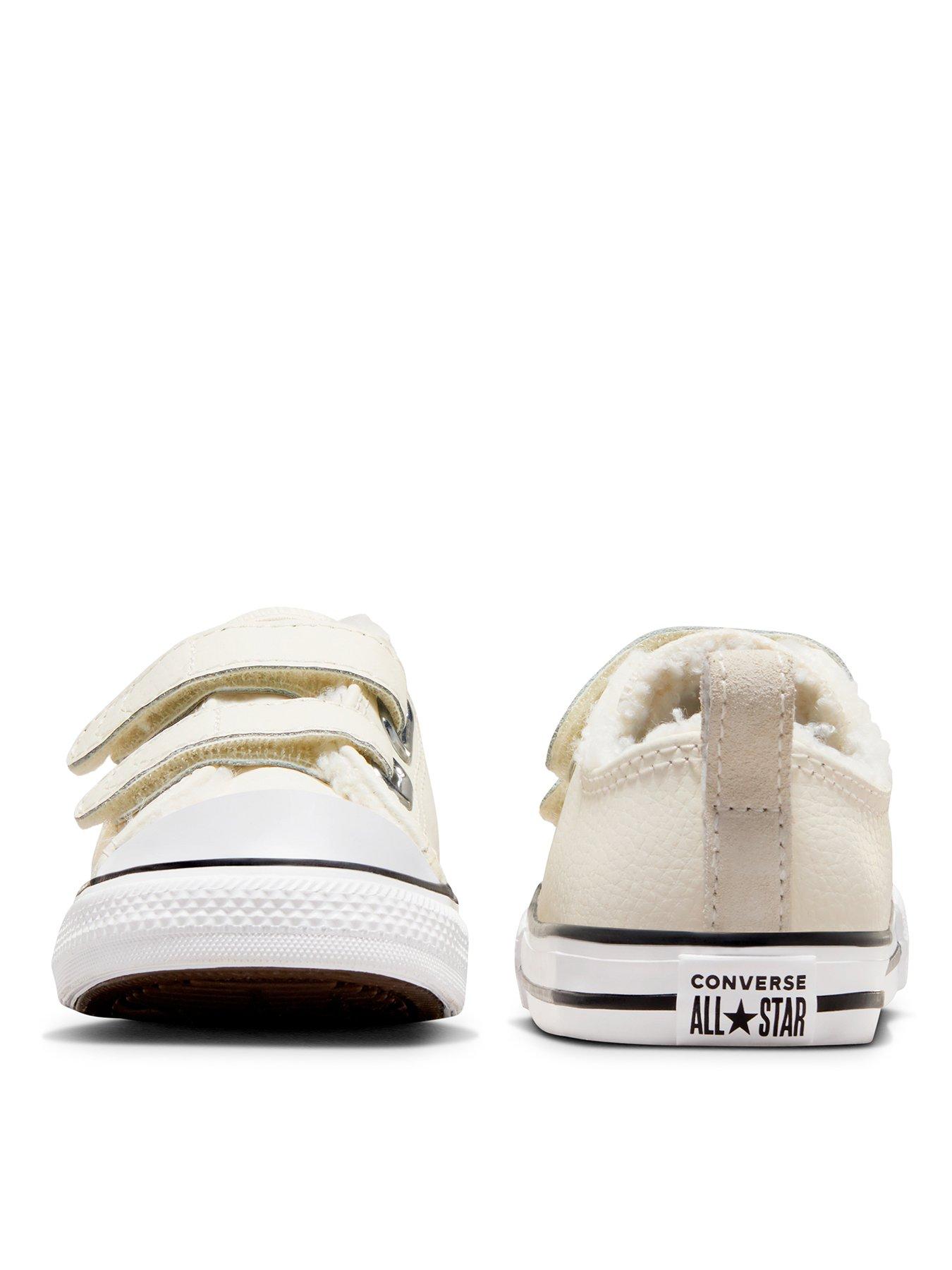 Cream converse clearance sale