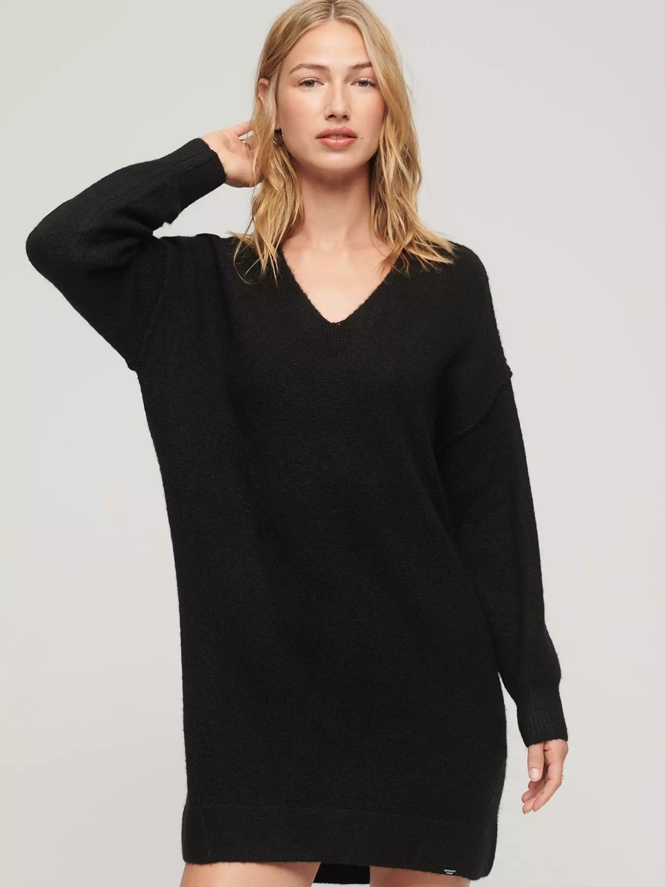 Fine knit jumper dress - black