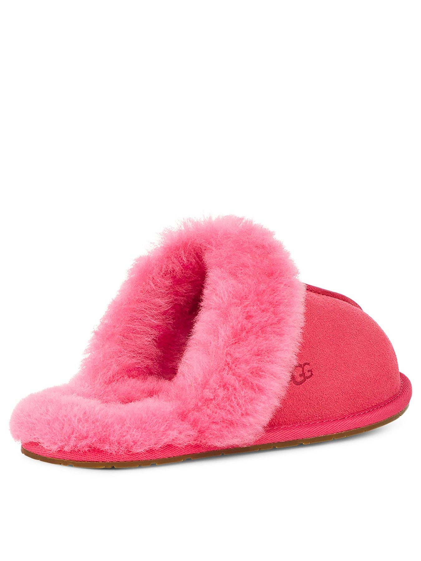 Ugg slippers hot on sale pink