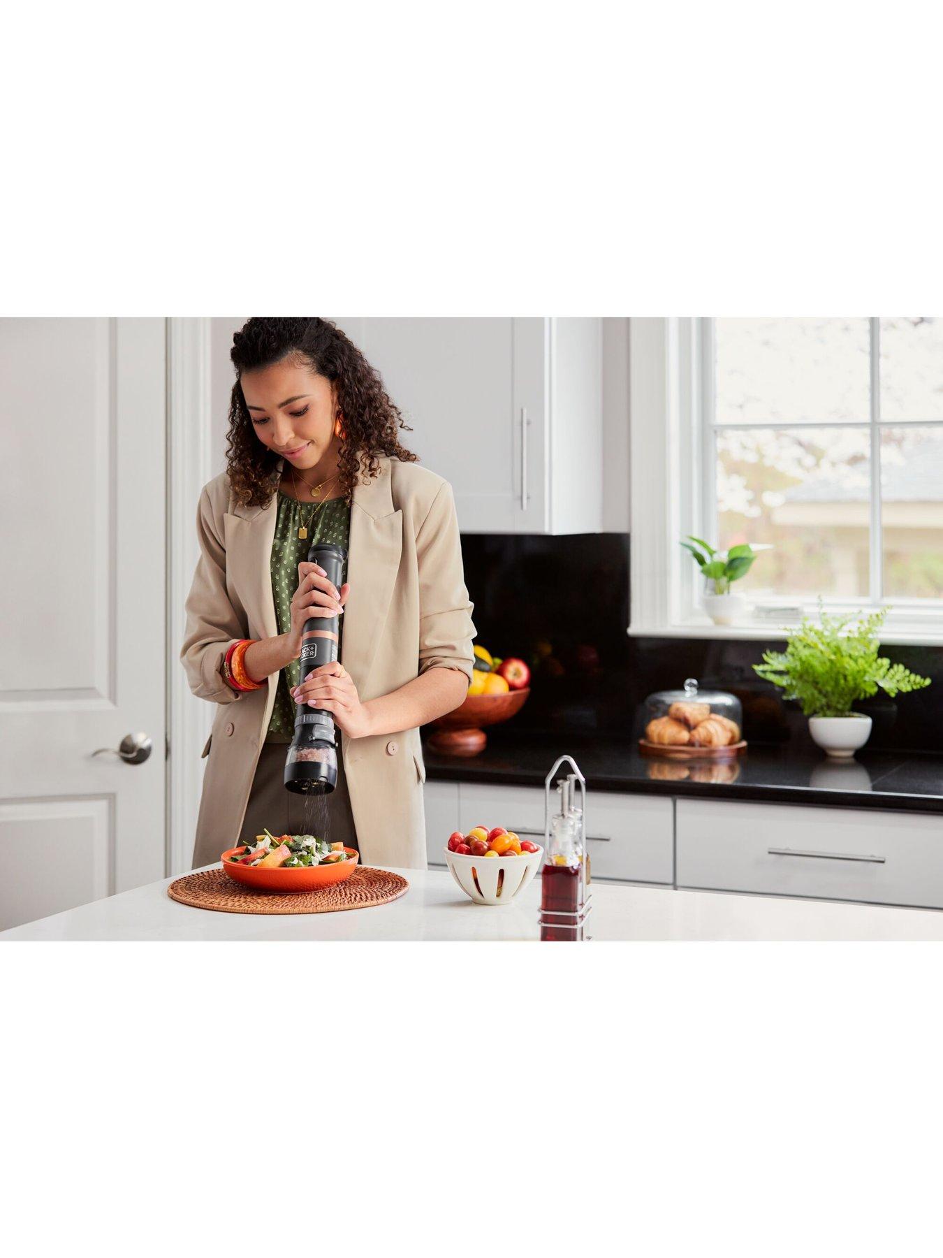 BLACK+DECKER Kitchen Wand Cordless Immersion Blender, 4 In 1 Multi Tool Set, Hand Blender With Charging Dock, Grey (BCKM1014K01 - 3