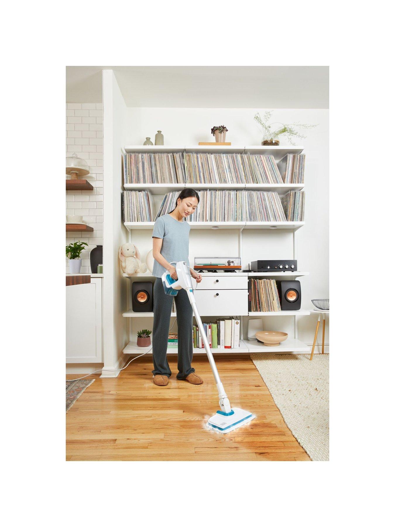 Image 2 of 6 of Black & Decker BLACK+DECKER 1500W Handheld Steam Cleaner with Floor Extension BHSM15FX08-GB