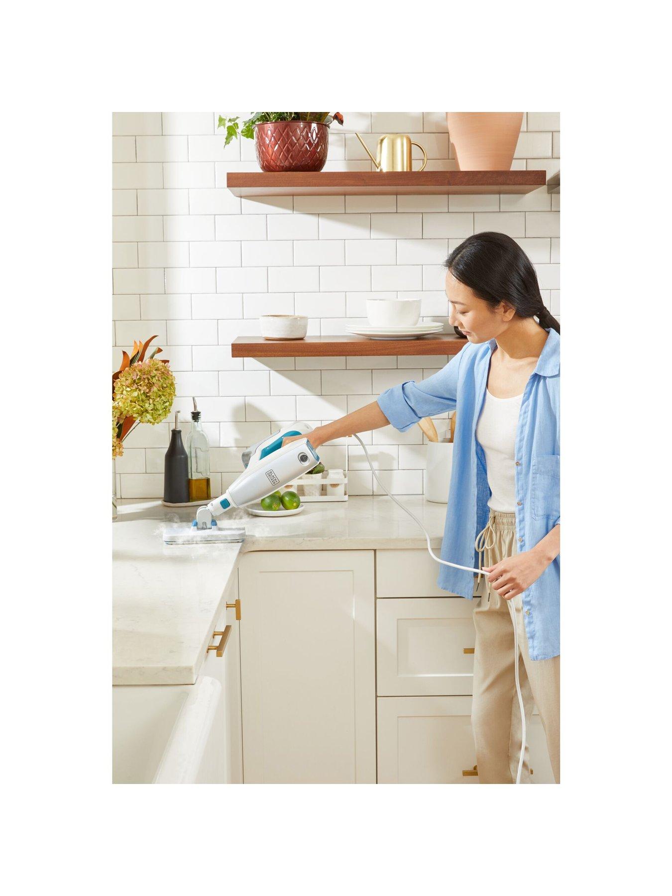 Image 6 of 6 of Black & Decker BLACK+DECKER 1500W Handheld Steam Cleaner with Floor Extension BHSM15FX08-GB
