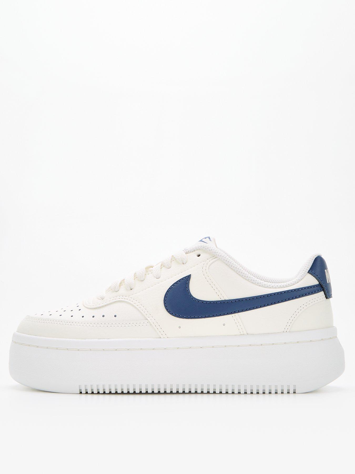 Nike white womens trainers uk clearance sale