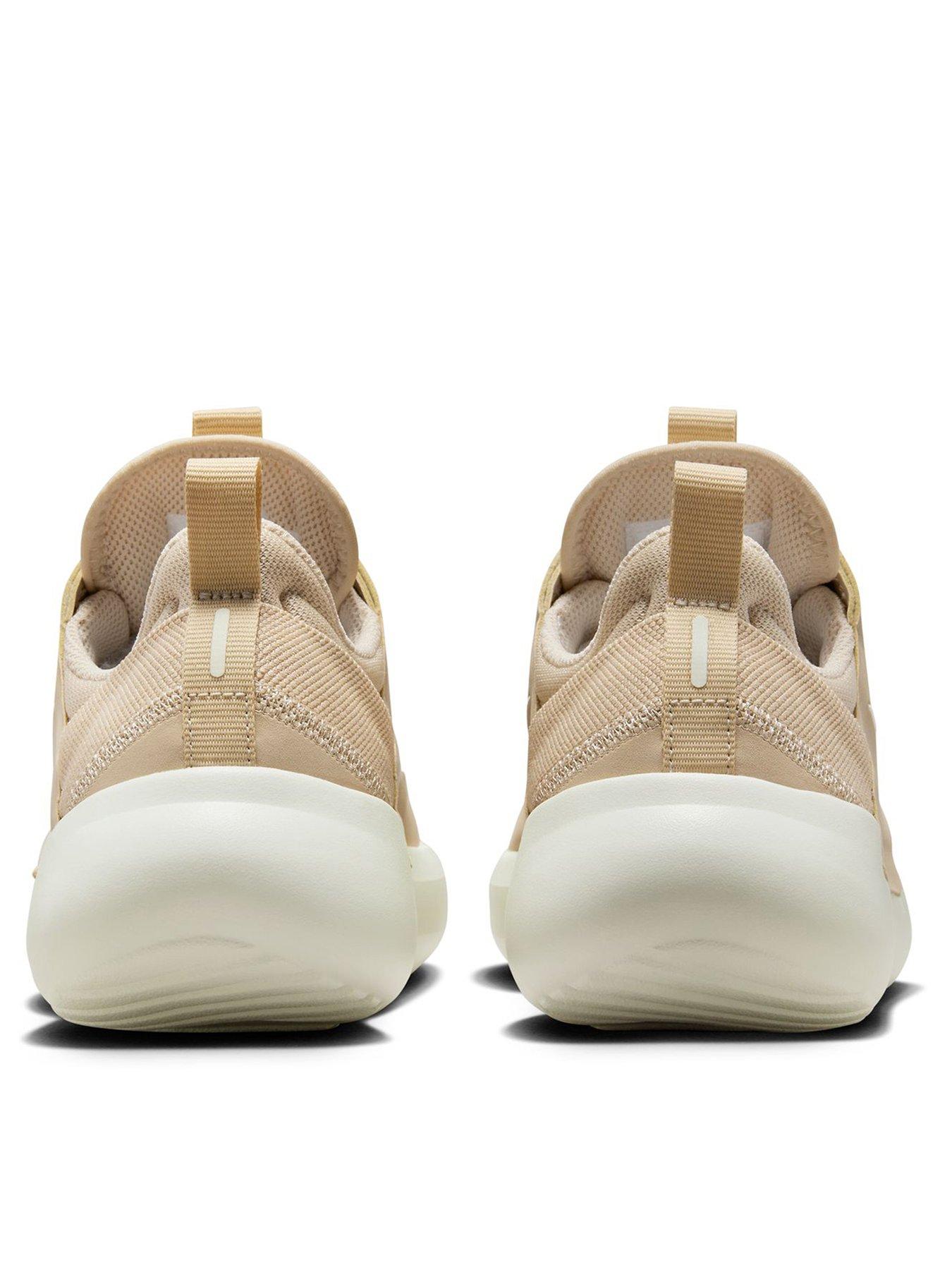 Beige nike hot sale trainers womens