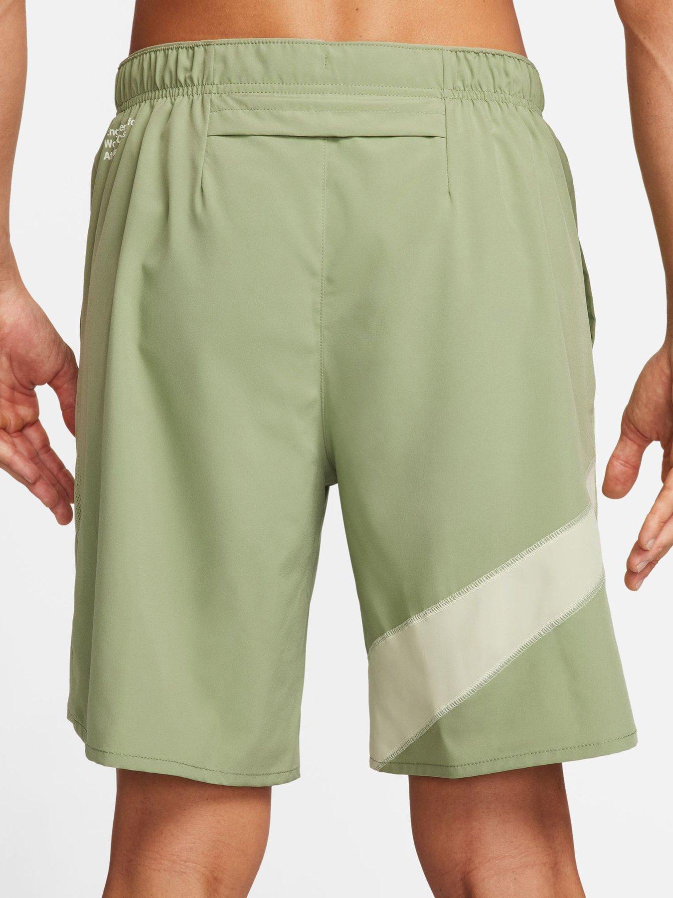 Nike challenger store 9 inch shorts