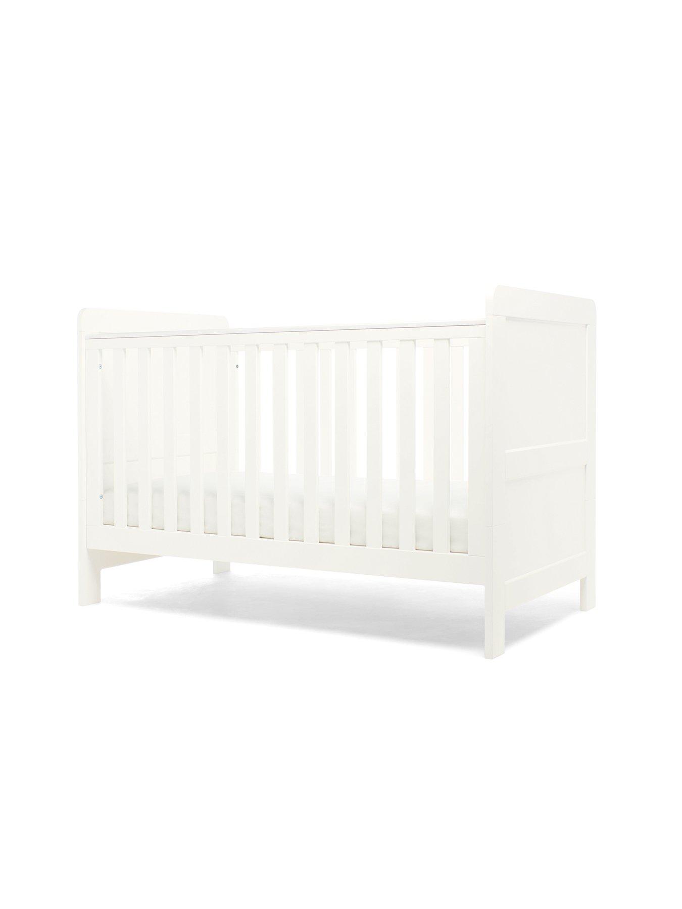 Image 3 of 6 of Mamas & Papas Hampden 2 Piece Furniture Set- White