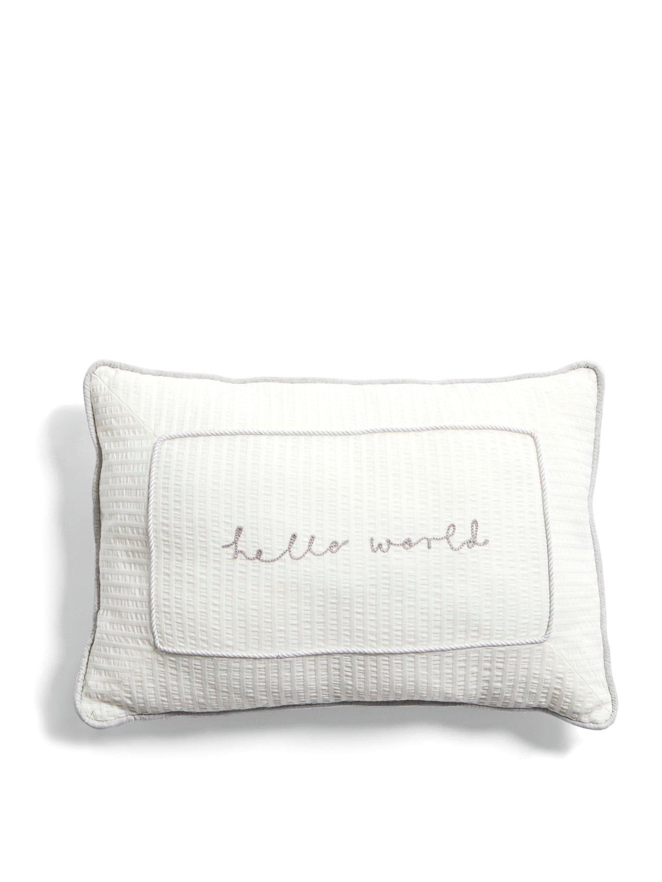 mamas-papas-cushion-welcome-to-the-world-slogan