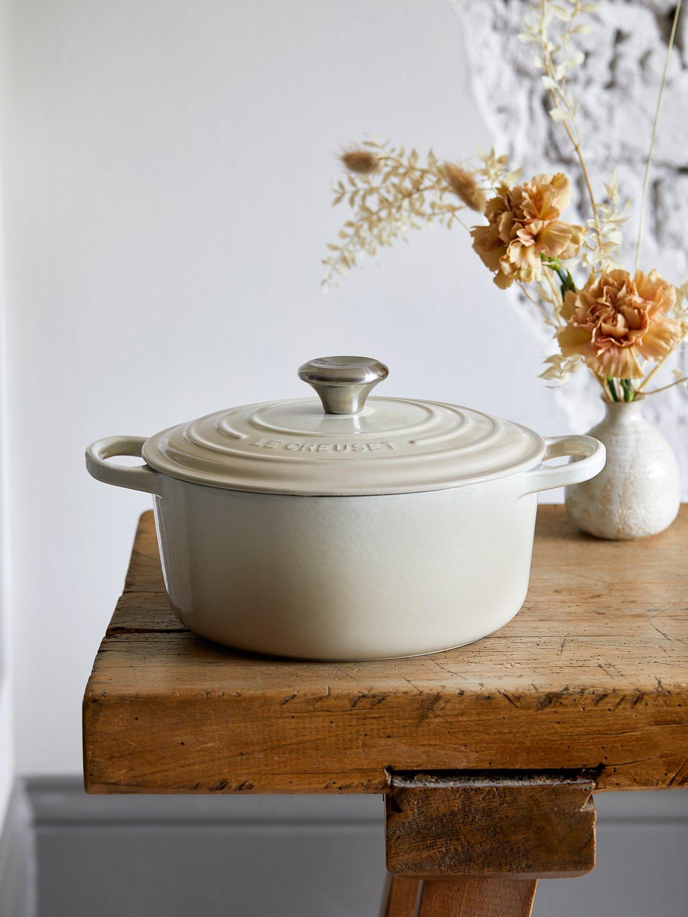 Image 3 of 8 of Le Creuset Signature Cast Iron Round 22 cm Casserole in Meringue
