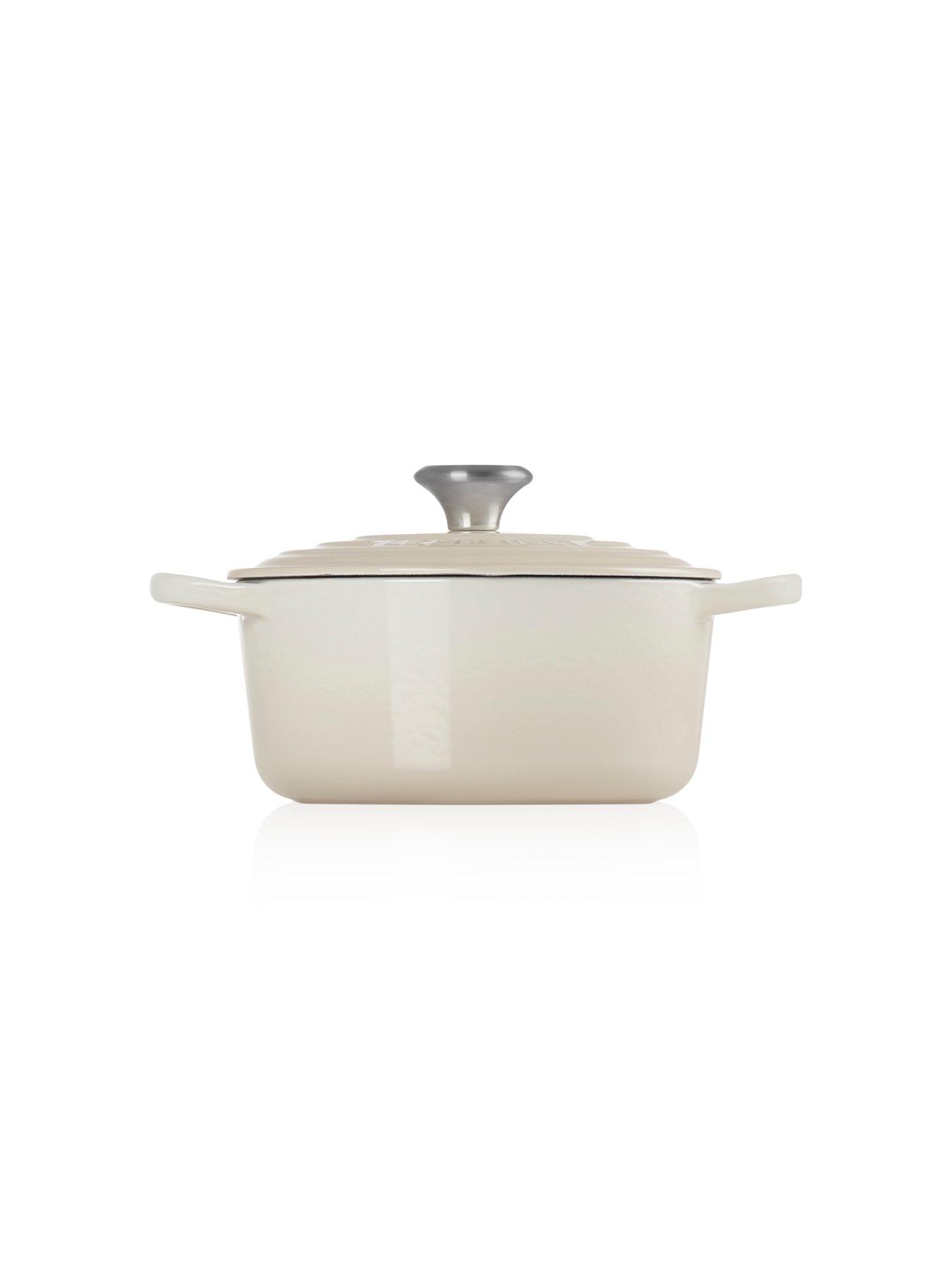 Image 5 of 8 of Le Creuset Signature Cast Iron Round 22 cm Casserole in Meringue