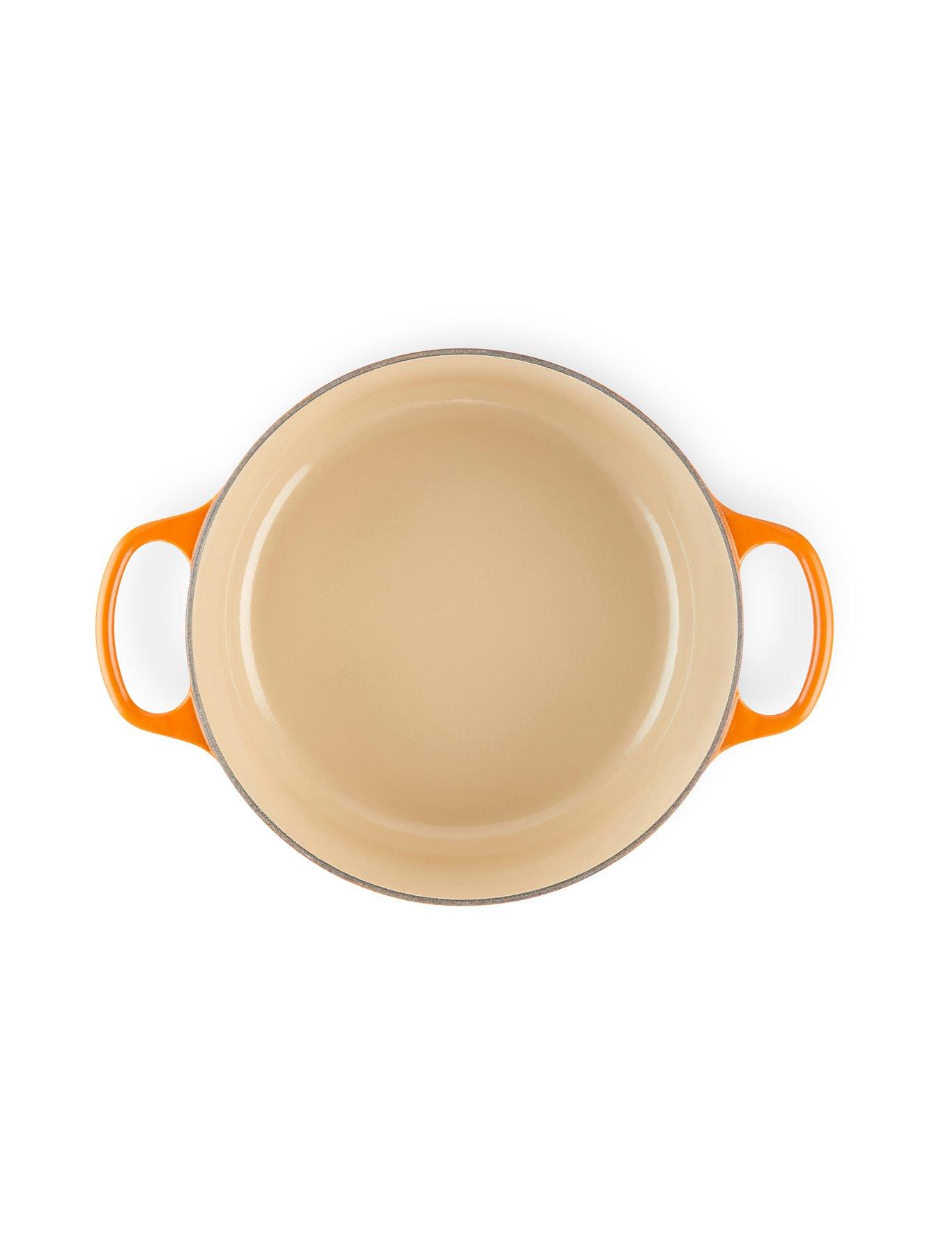Image 6 of 6 of Le Creuset Signature Cast Iron Round 26 cm Casserole in Volcanic