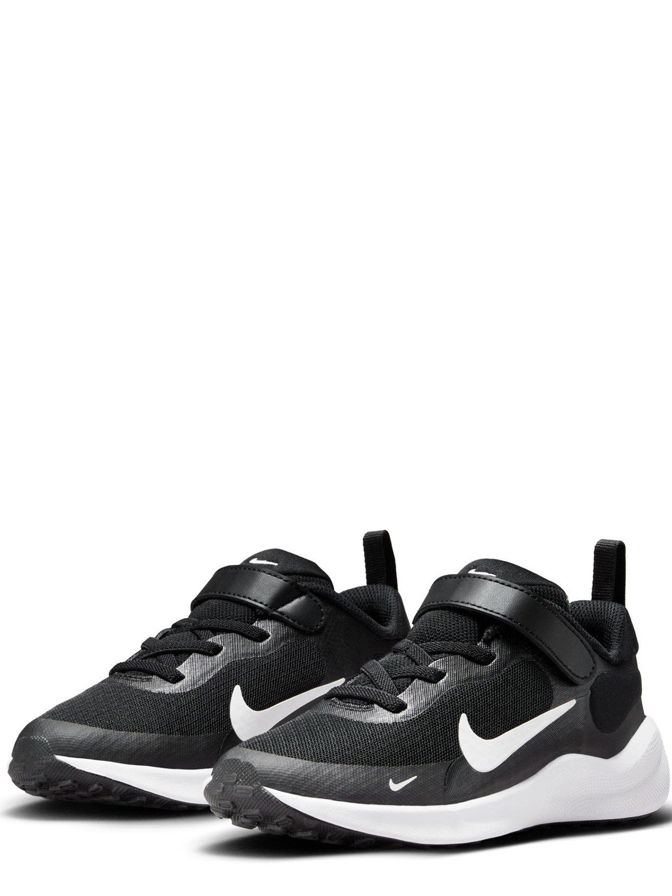 Childrens nike black outlet trainers