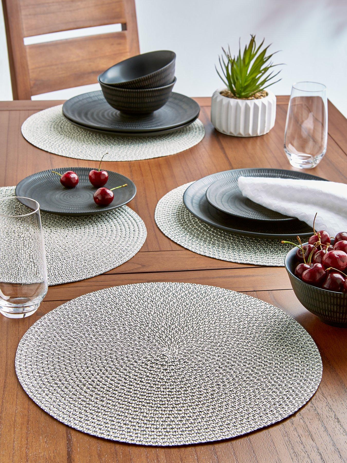 Very Home Set of 4 Natural Round Placemats in Black and White