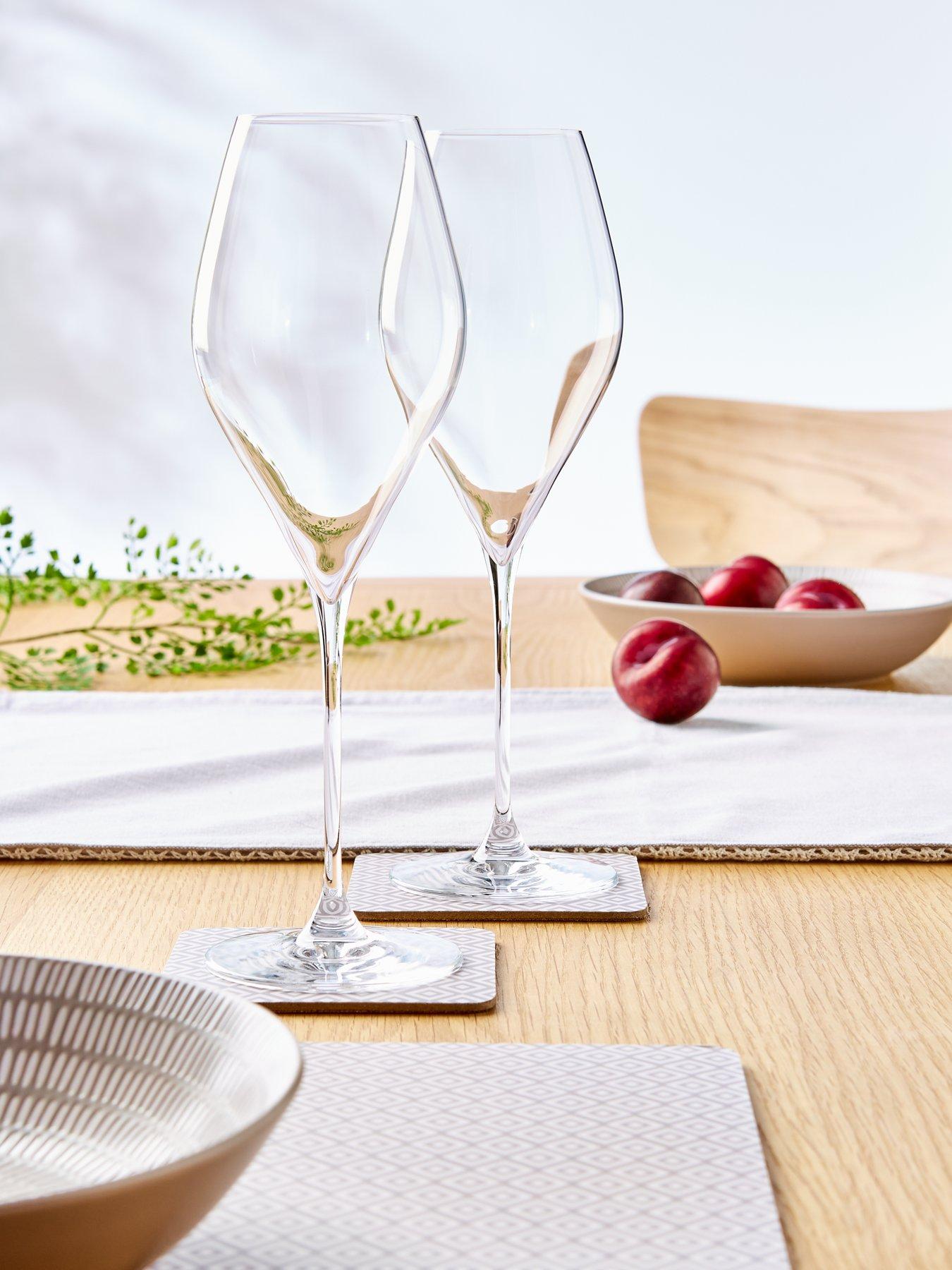 Product photograph of Very Home Crystal Evry Set Of 4 Wine Glasses from very.co.uk