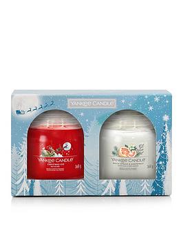 Product photograph of Yankee Candle Signature Christmas Gift Set Ndash Contains 2 Medium Jar Candles from very.co.uk
