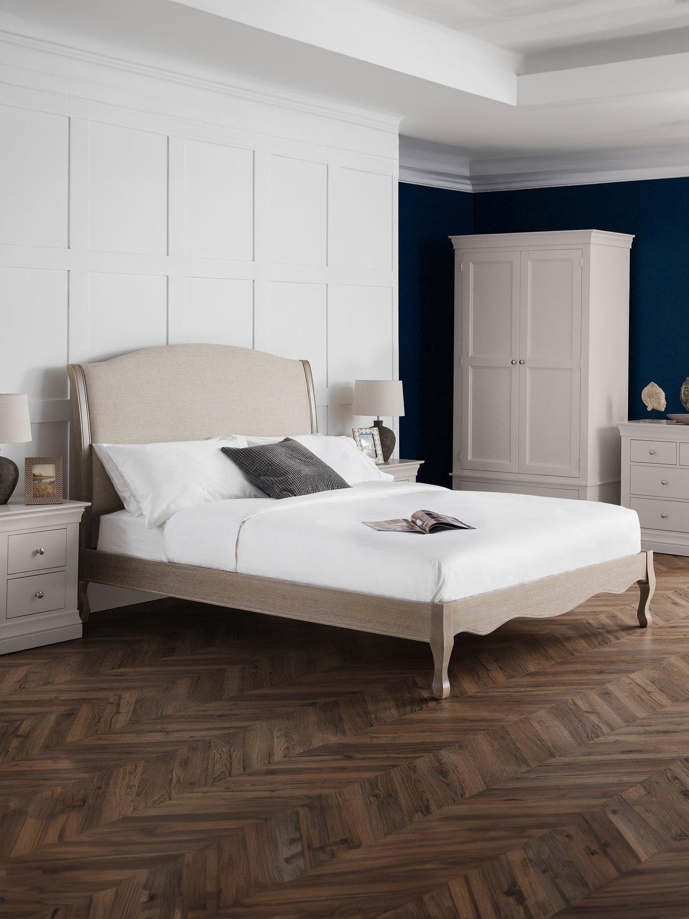 Image 6 of 6 of Julian Bowen Clermont 3+2 Drawer Chest Light Grey