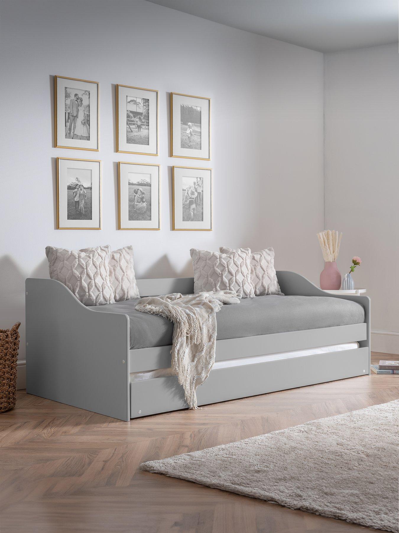 Gray full deals daybed