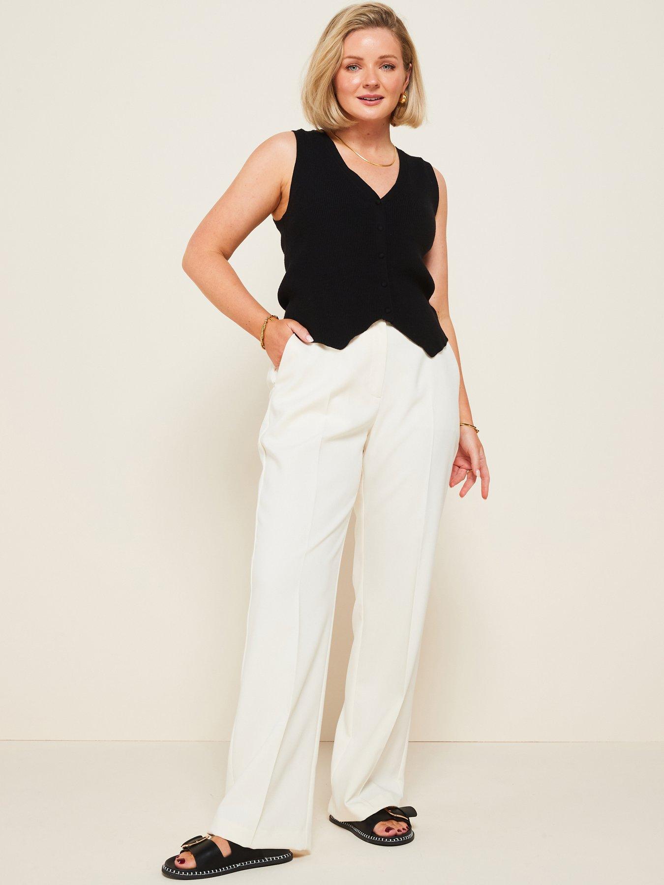 undefined X Laura Byrnes Sleeveless Knitted Waistcoat - Black