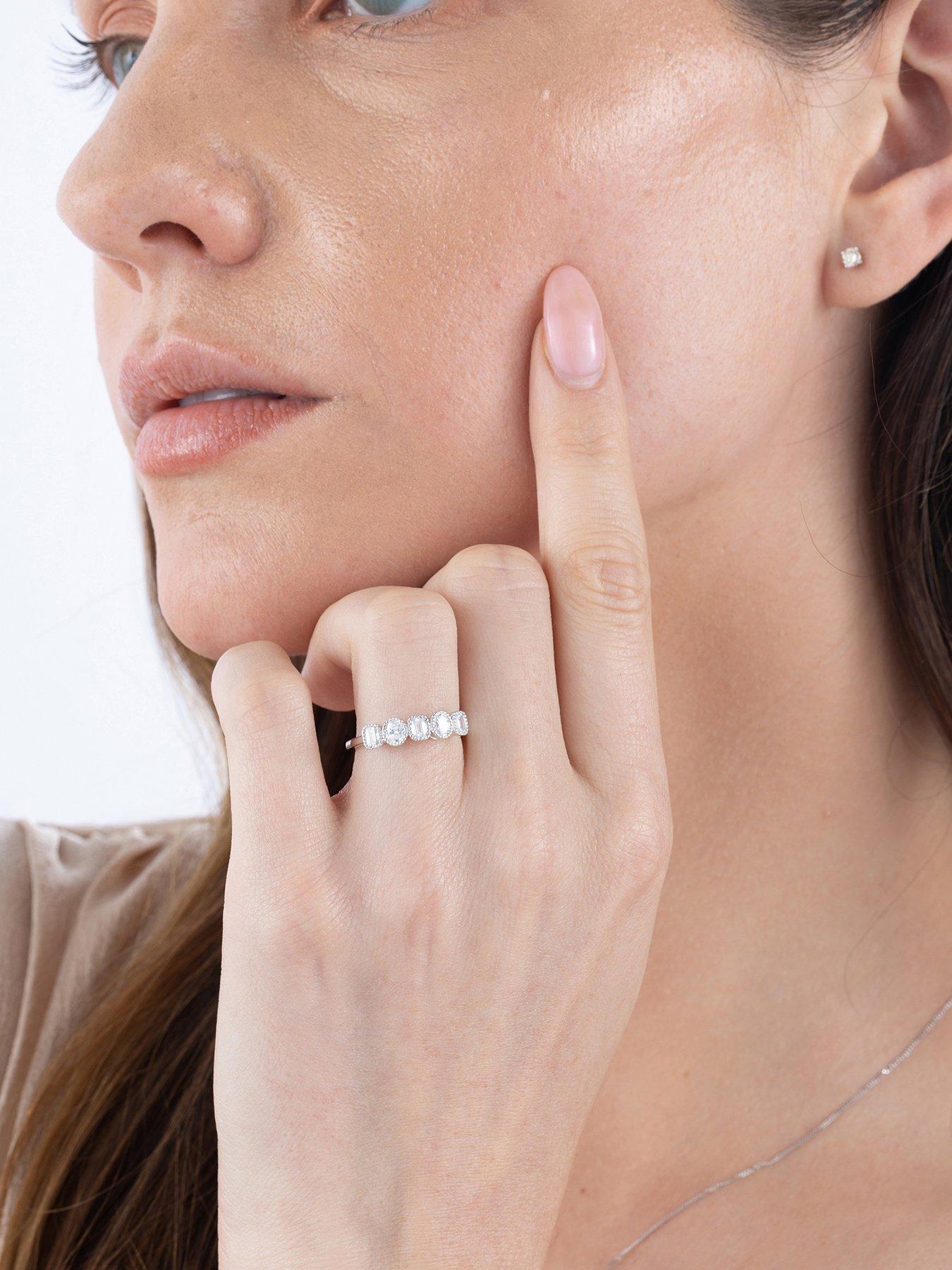 Image 4 of 5 of Love DIAMOND Gracie 9ct White Gold Lab Grown Oval &amp; Emerald Cut 0.70ct G VS Diamond Ring