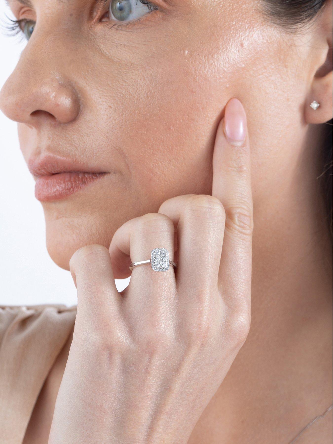 Love DIAMOND Eliza 9ct White Gold Lab Grown Emerald Cut G