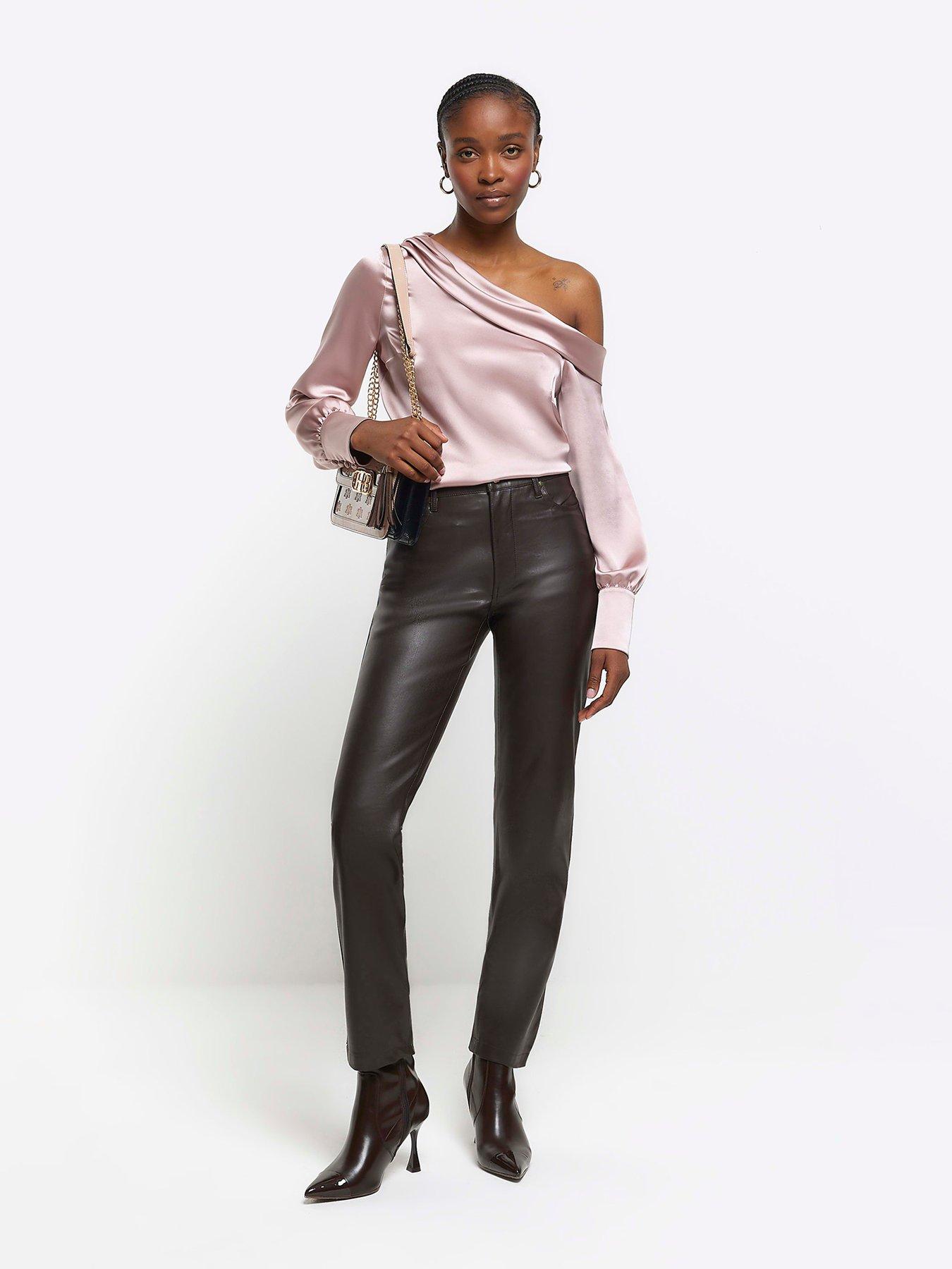 SATIN TOP WITH DRAPED DETAIL - Light pink