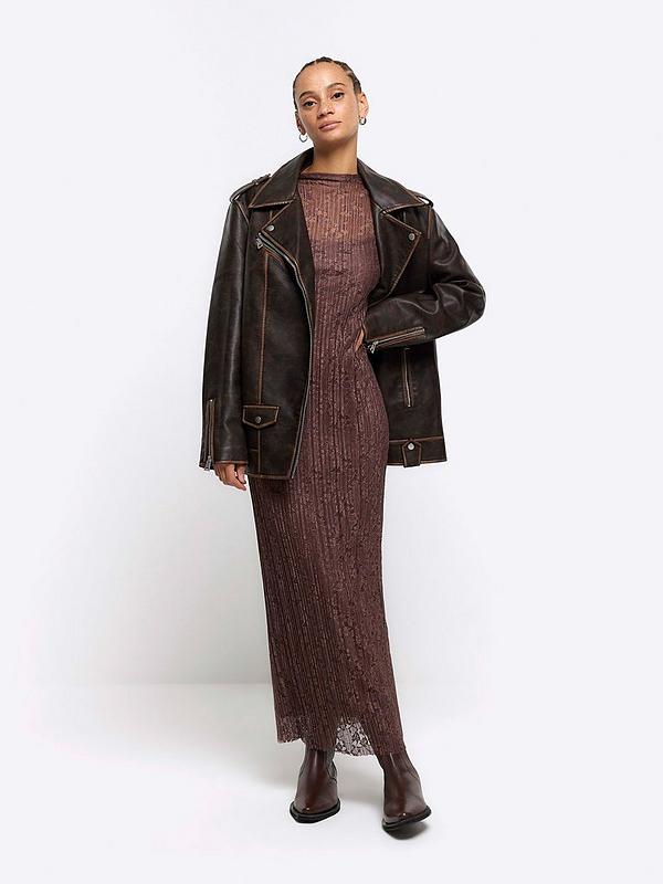 Why Everyone Needs A Long Duster Coat - OF LEATHER AND LACE
