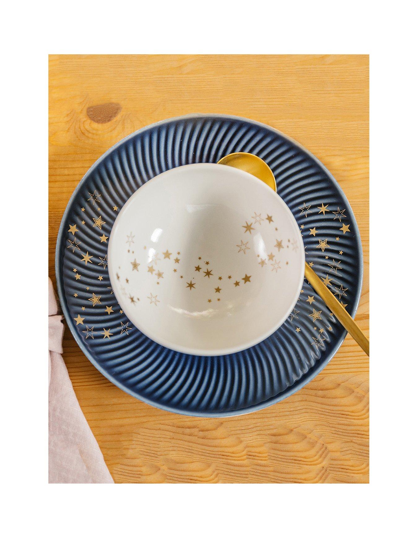undefined Porcelain Stars Small Bowls in White – Set of 2