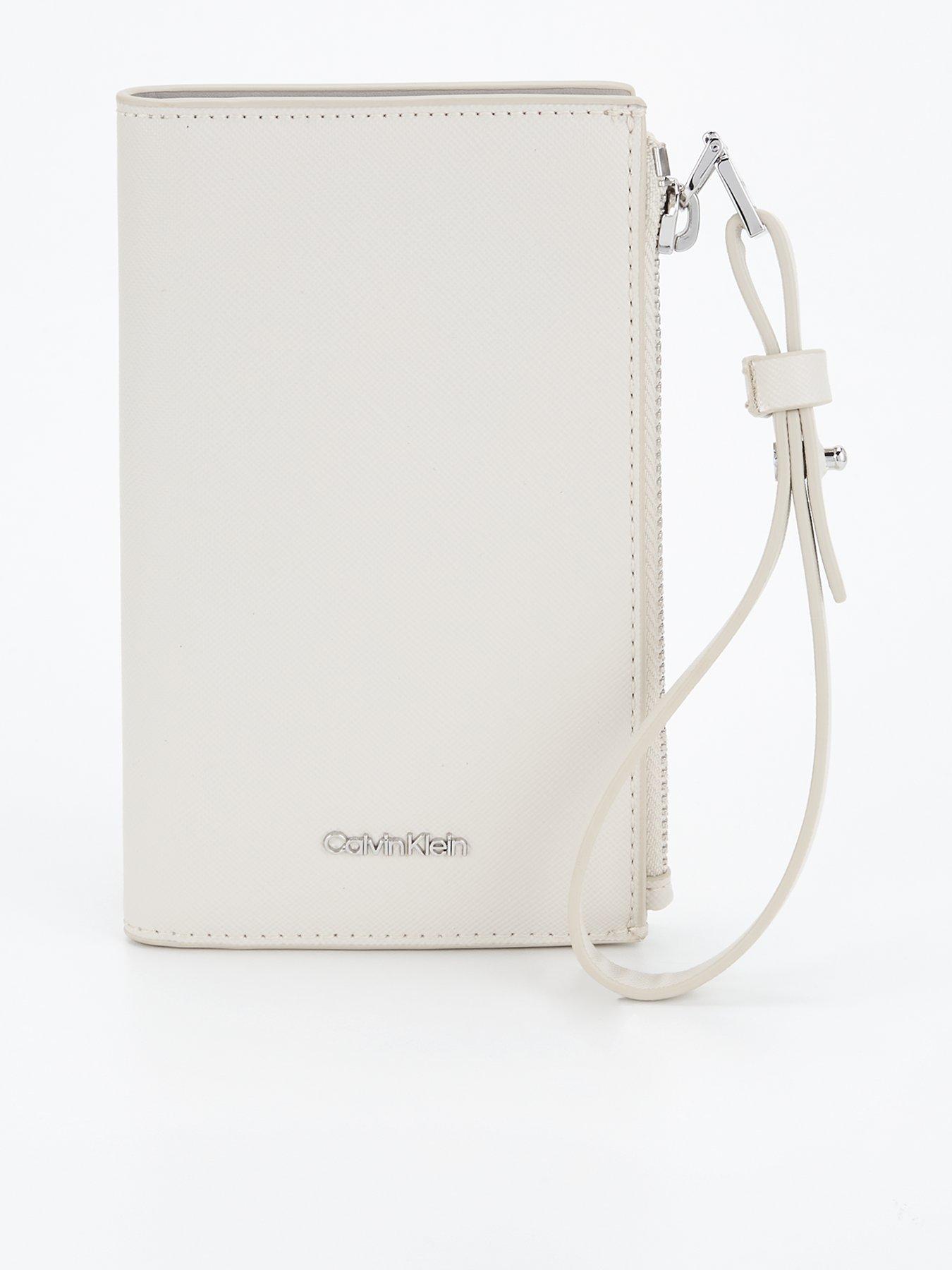 Calvin klein deals passport case